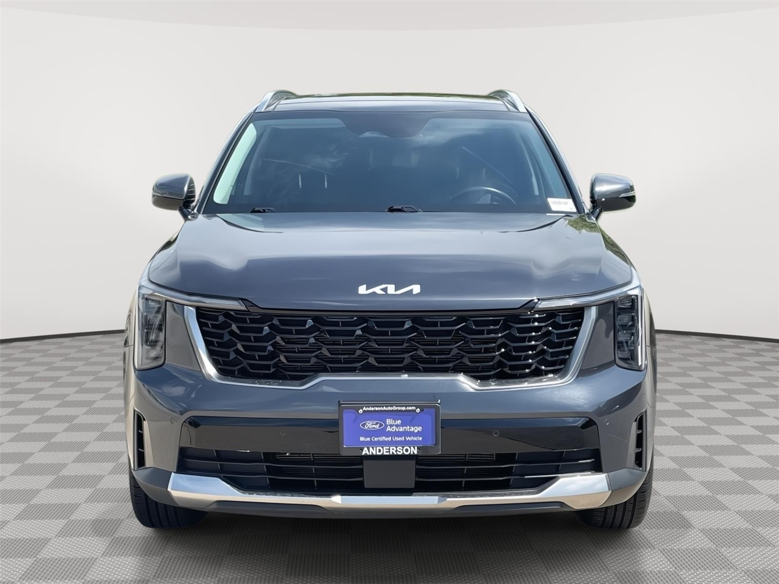 Vehicle photo 4