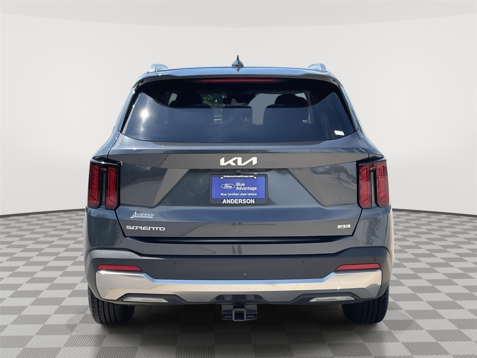 Vehicle photo 8