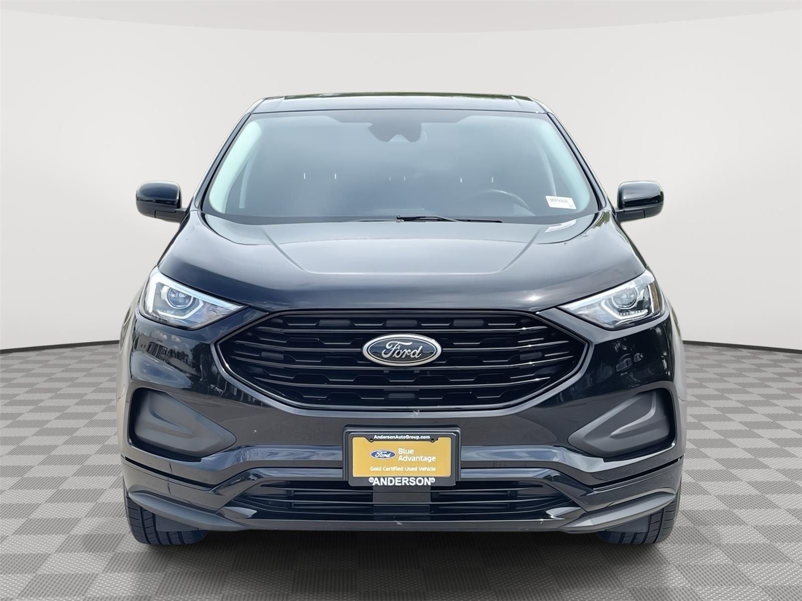 Vehicle photo 4