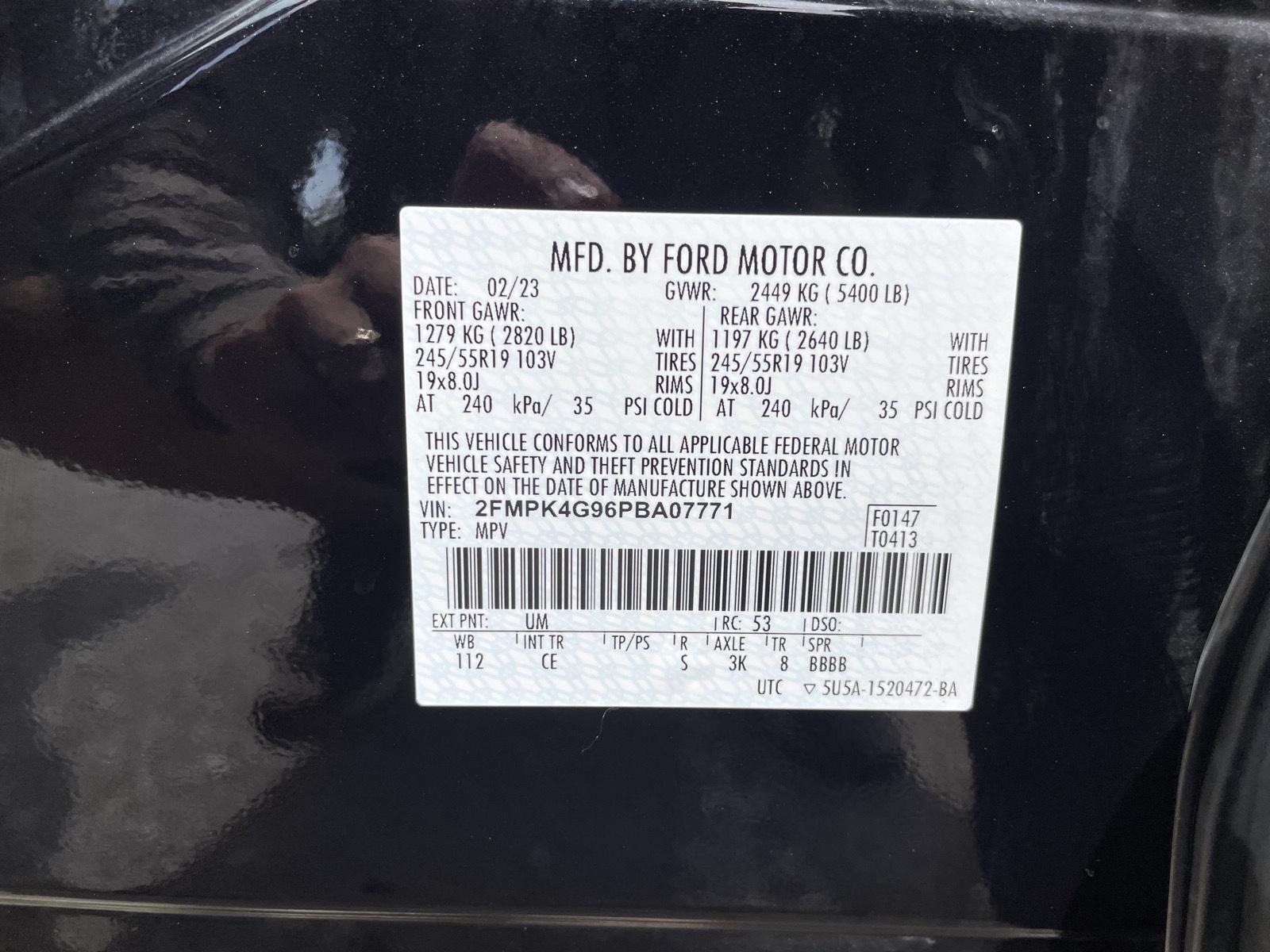 Vehicle photo 29