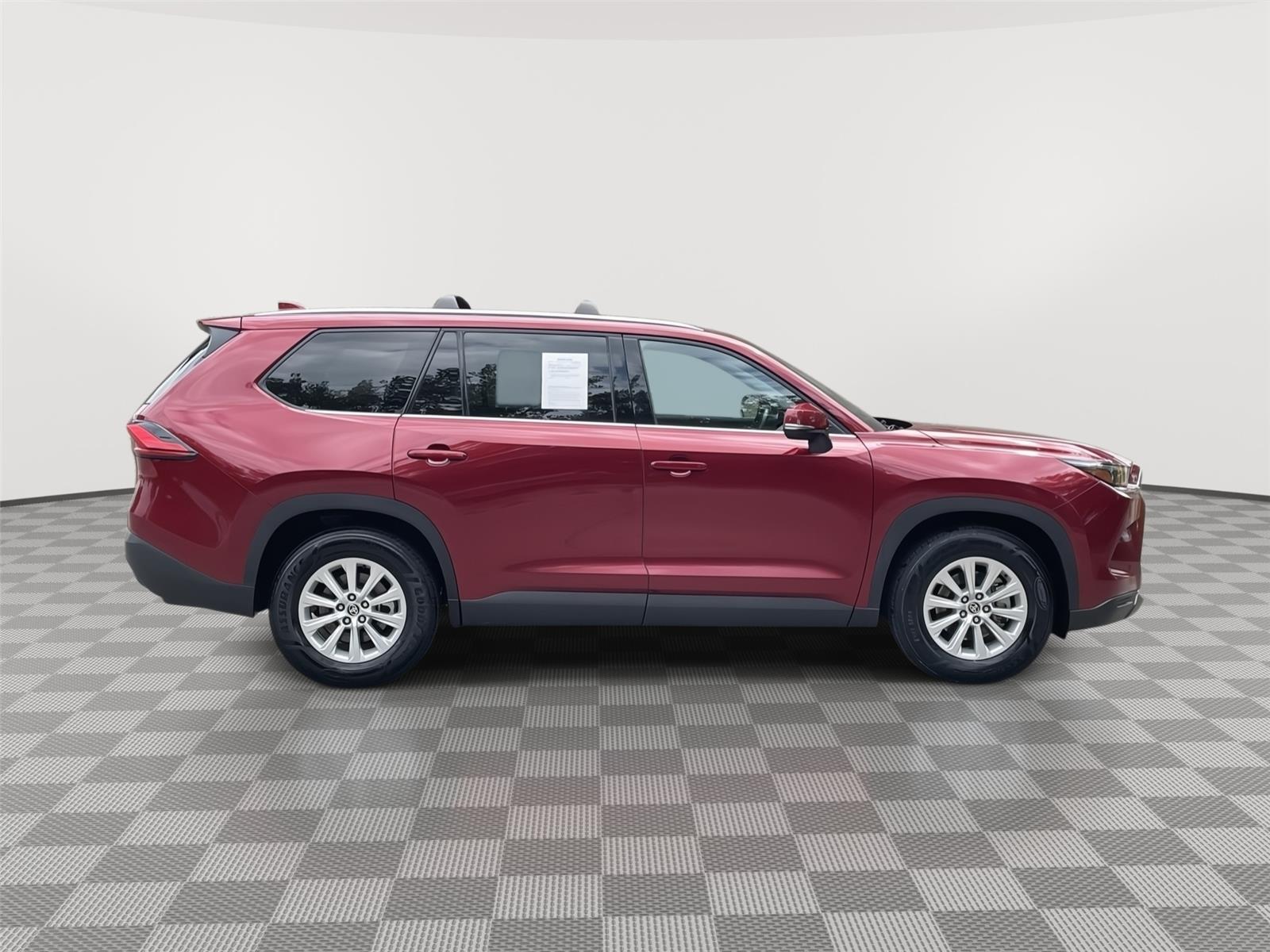 Vehicle photo 6
