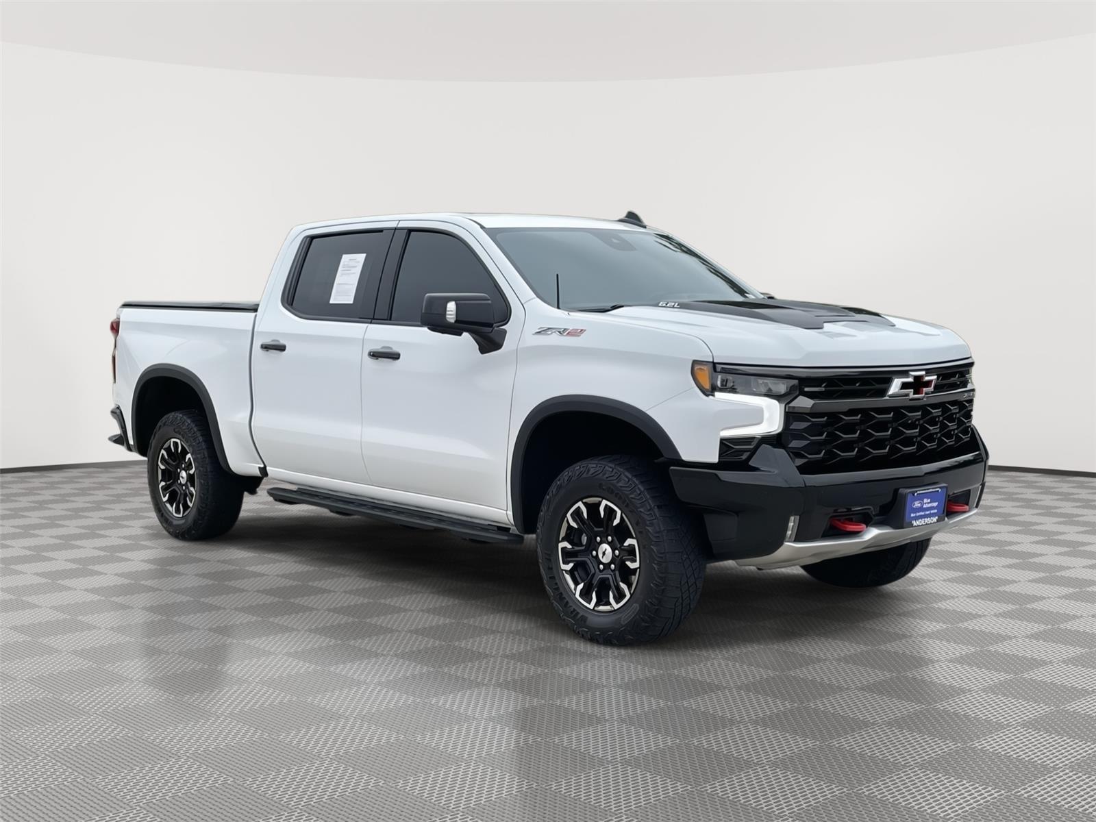 Vehicle photo 5