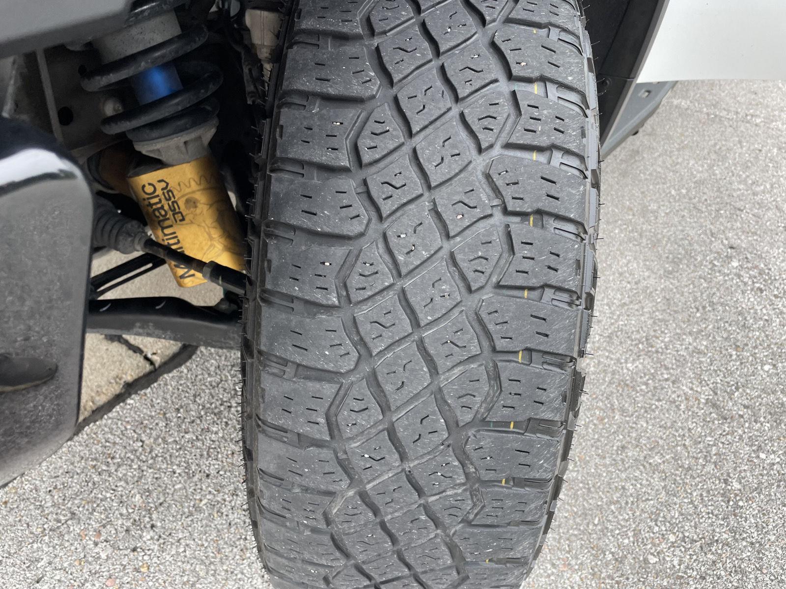 Vehicle photo 11