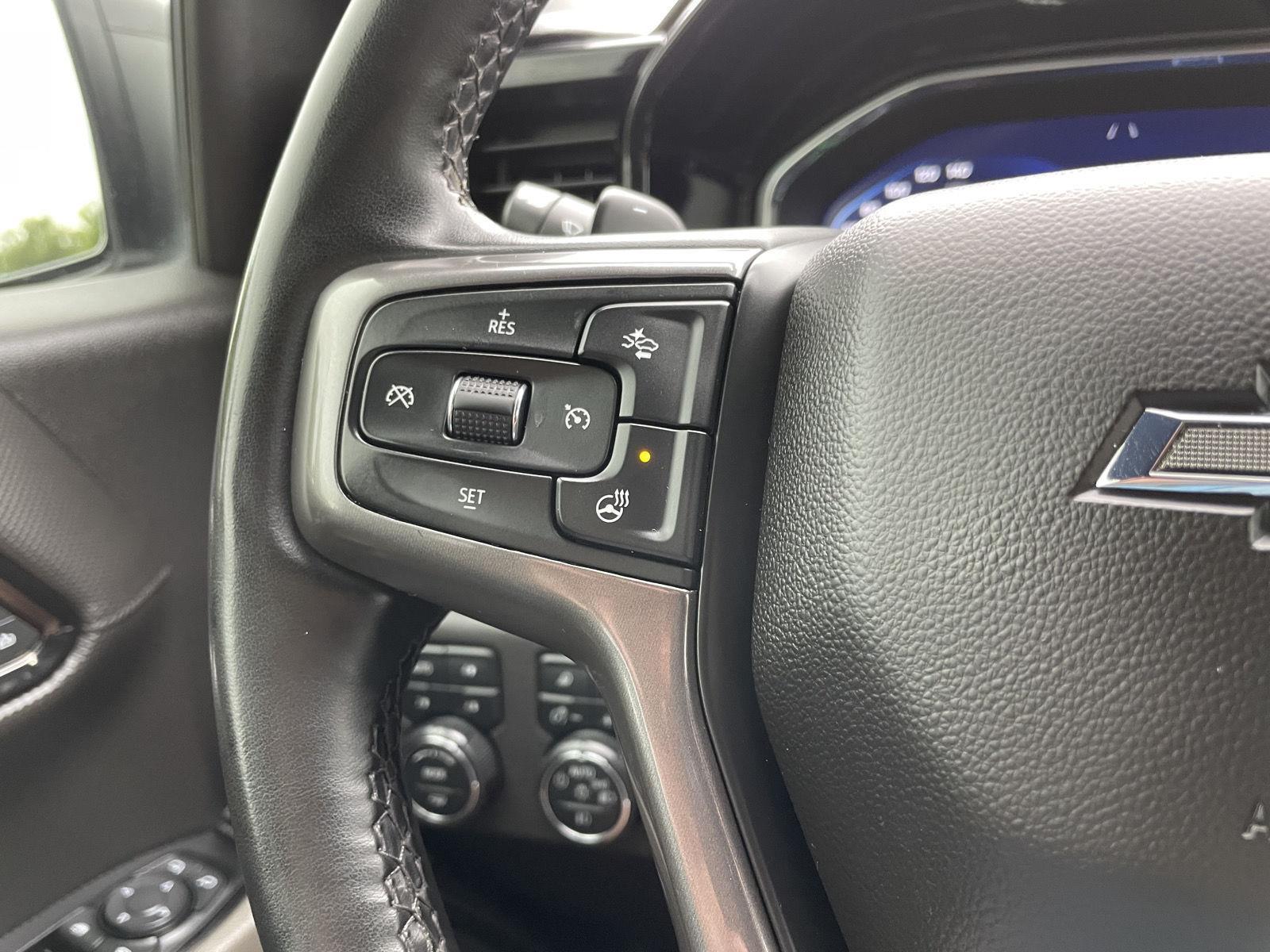 Vehicle photo 32