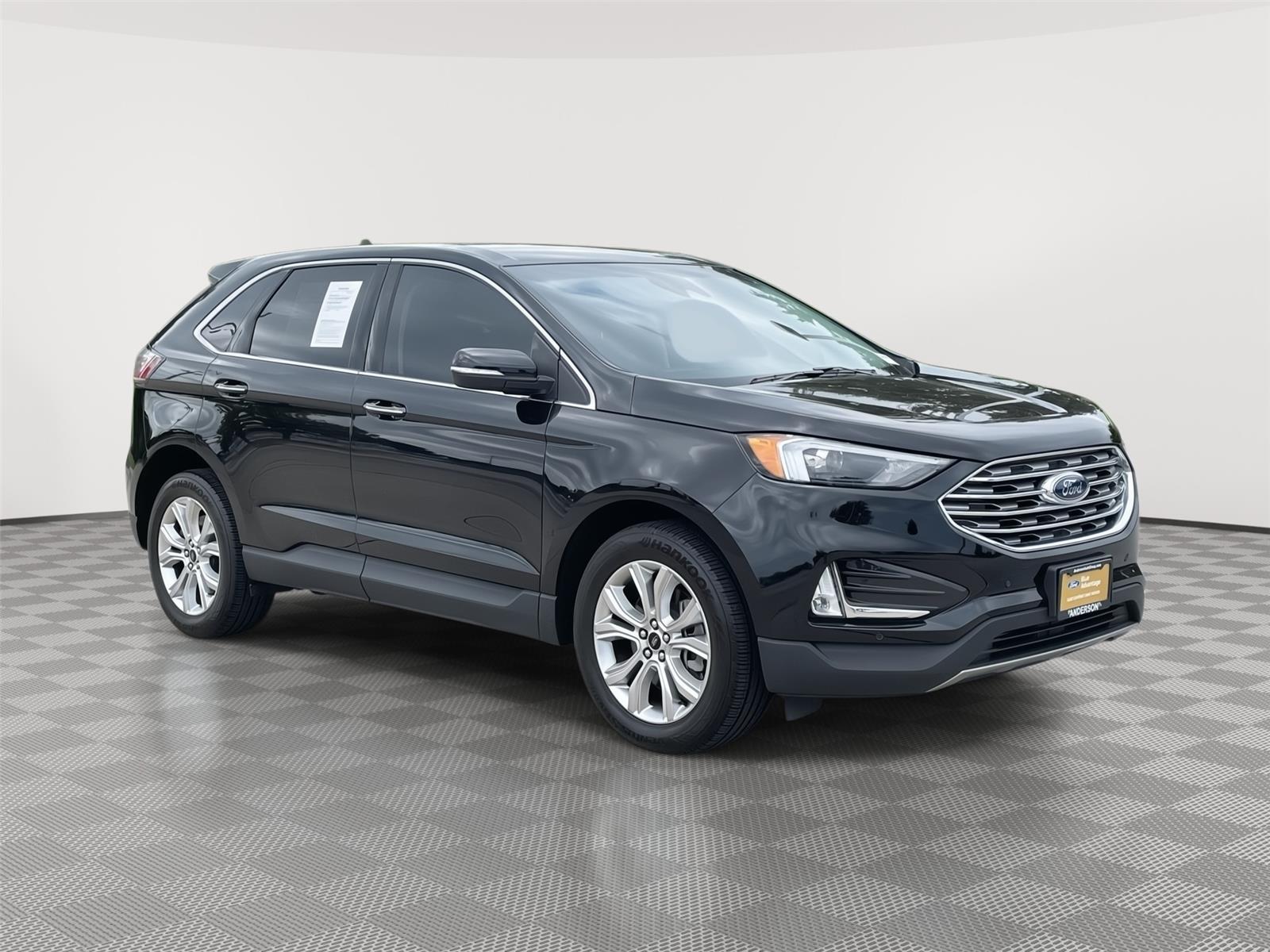 Vehicle photo 5