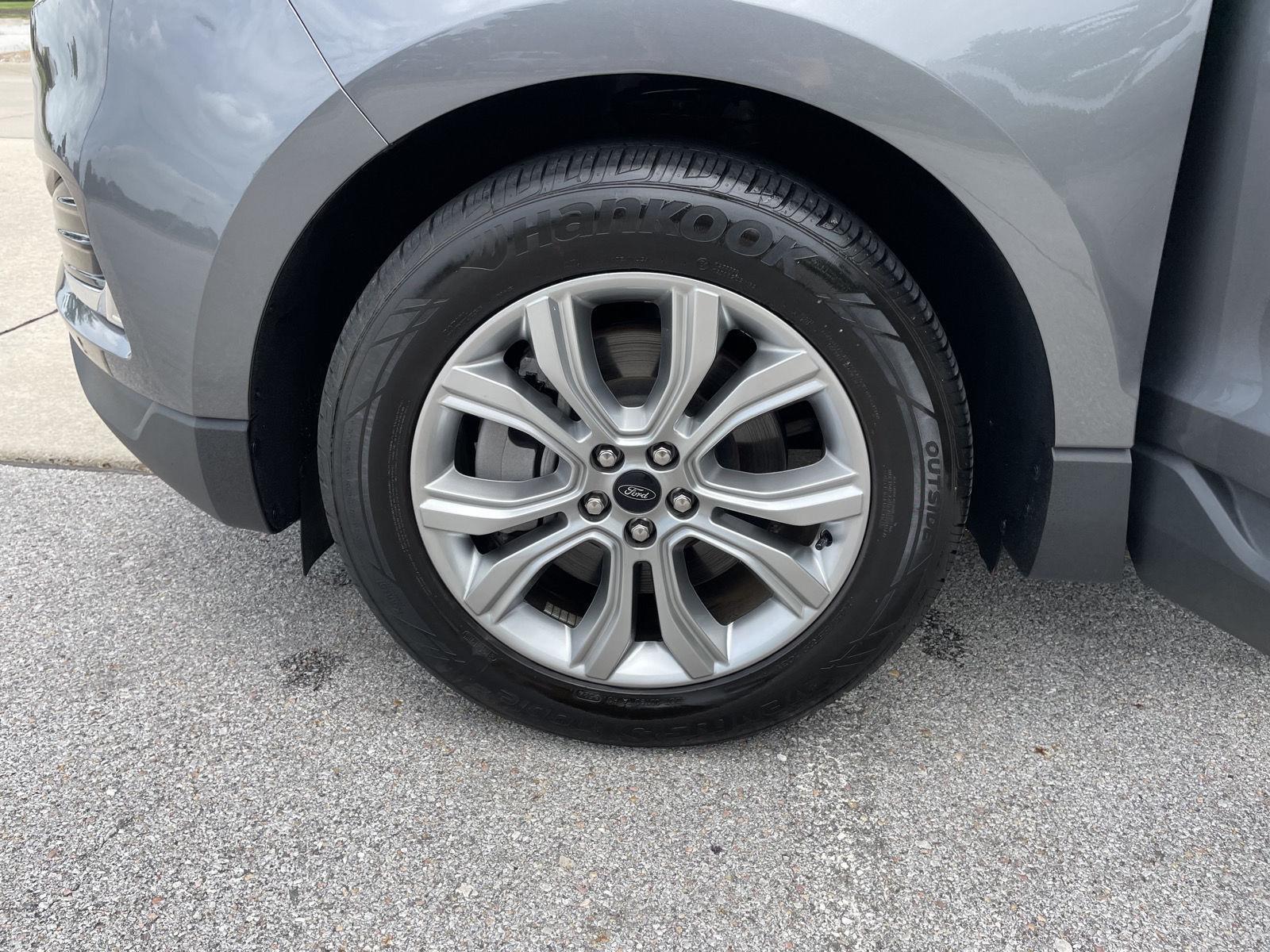 2024 Ford Edge Titanium - Photo 10