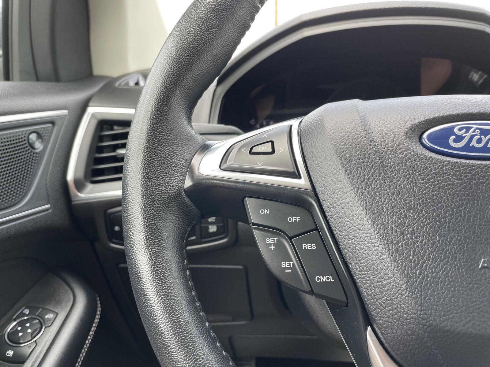 2024 Ford Edge Titanium - Photo 13
