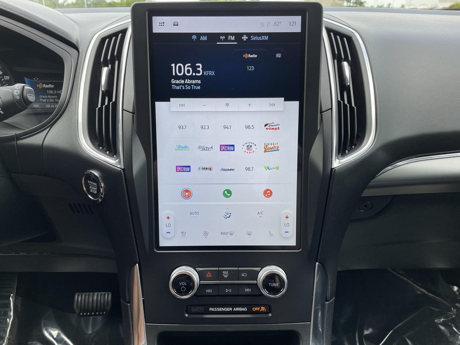 2024 Ford Edge Titanium - Photo 22