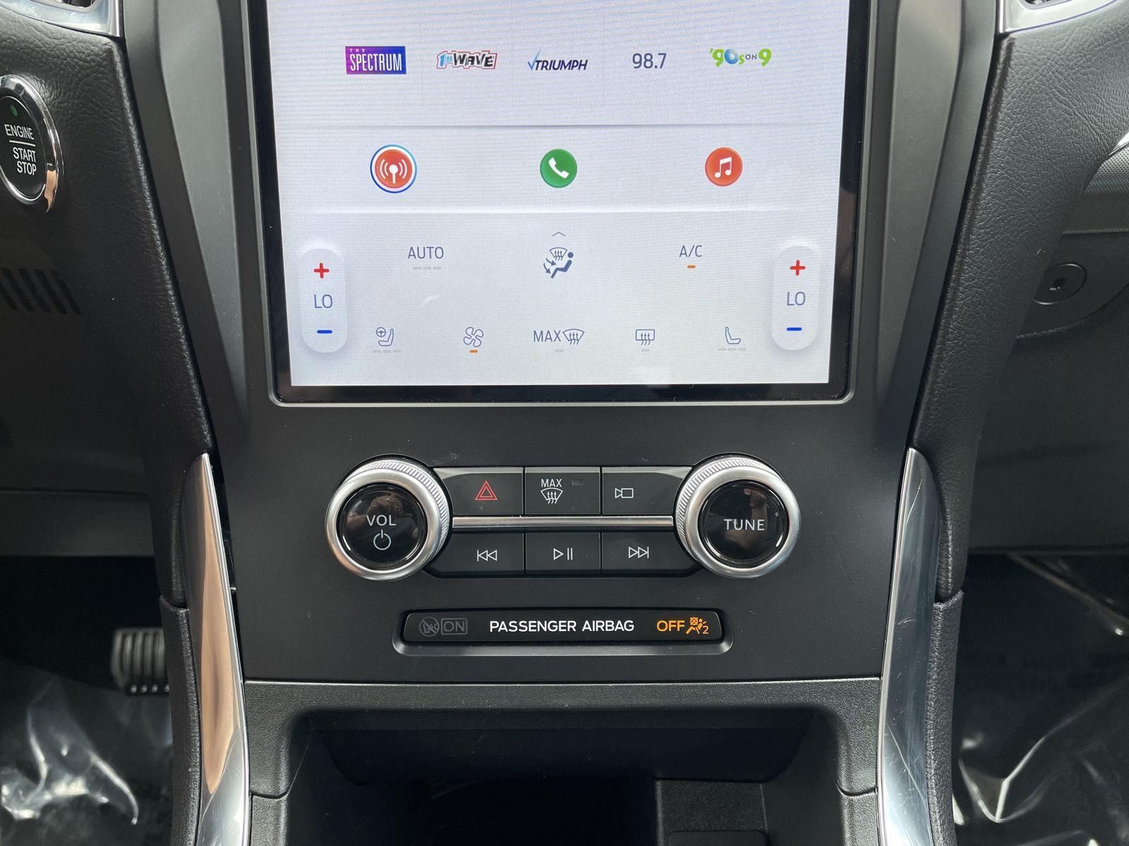 2024 Ford Edge Titanium - Photo 25