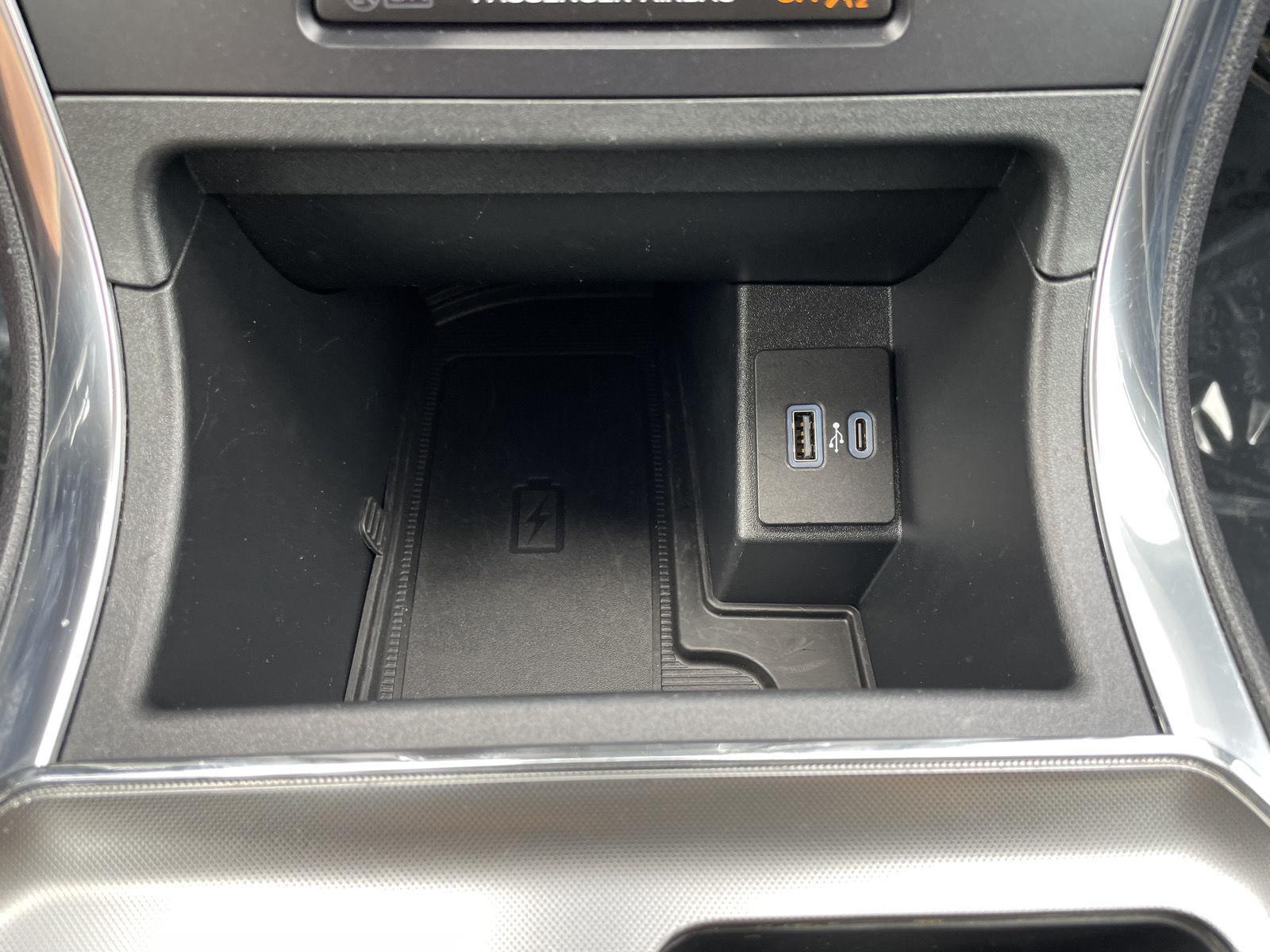 2024 Ford Edge Titanium - Photo 27