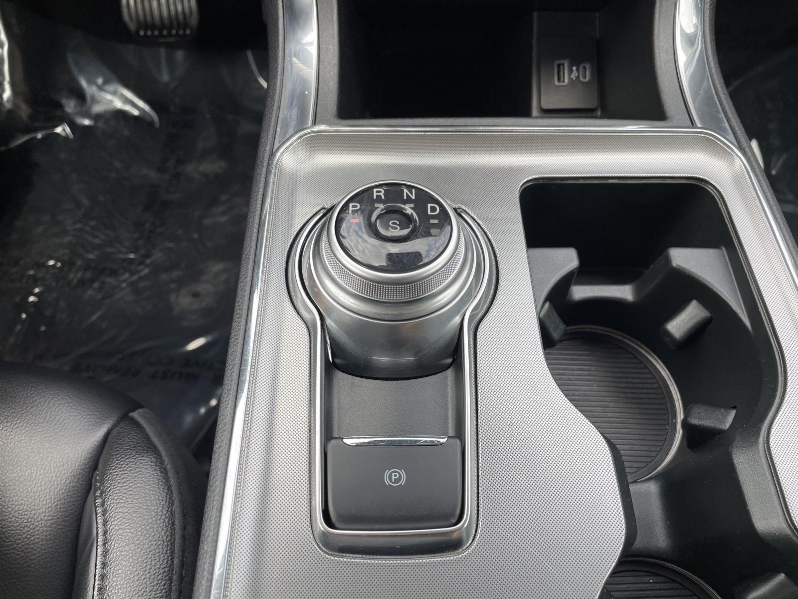2024 Ford Edge Titanium - Photo 29