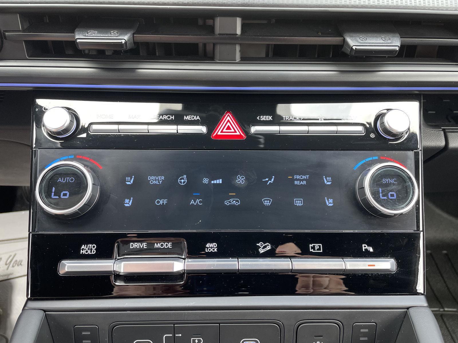 Vehicle photo 28