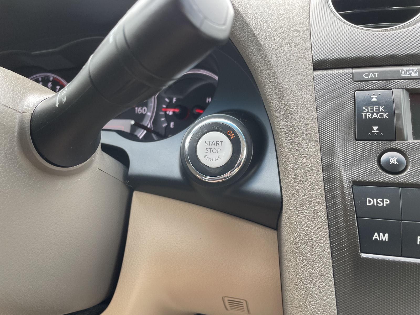 Vehicle photo 23