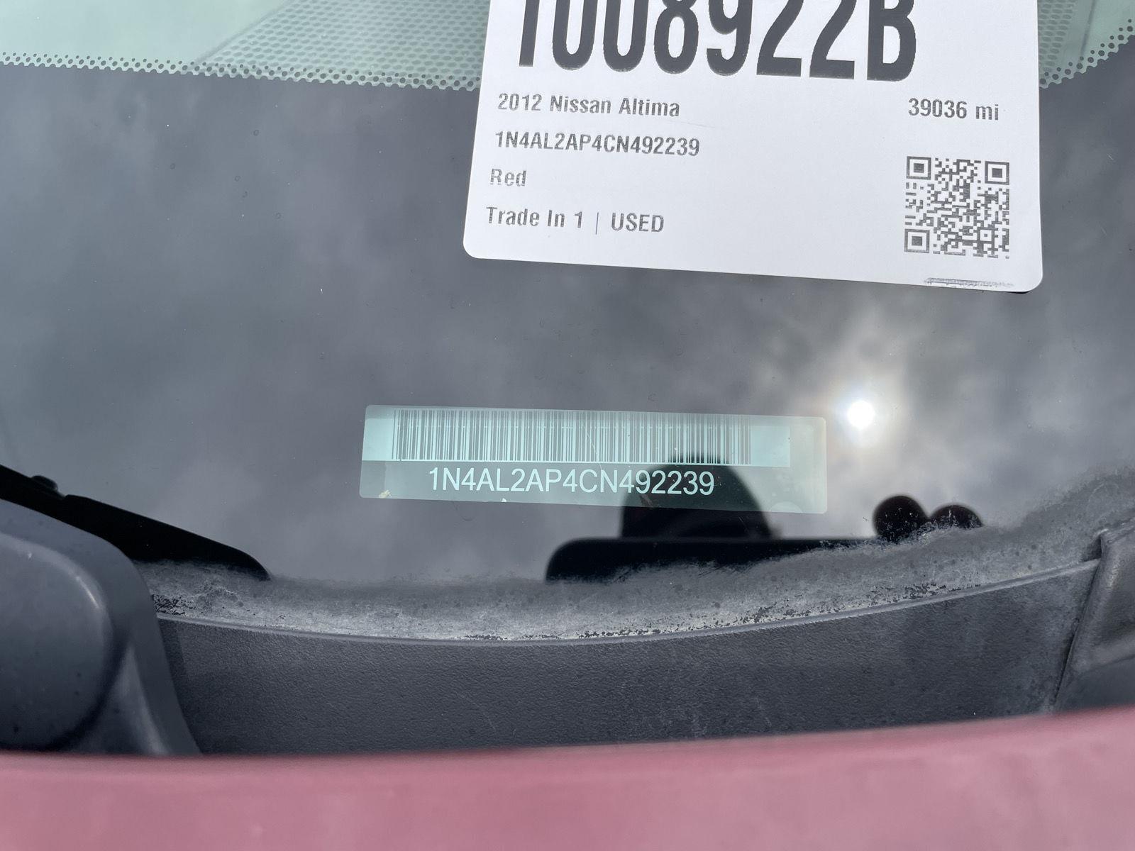 Vehicle photo 30