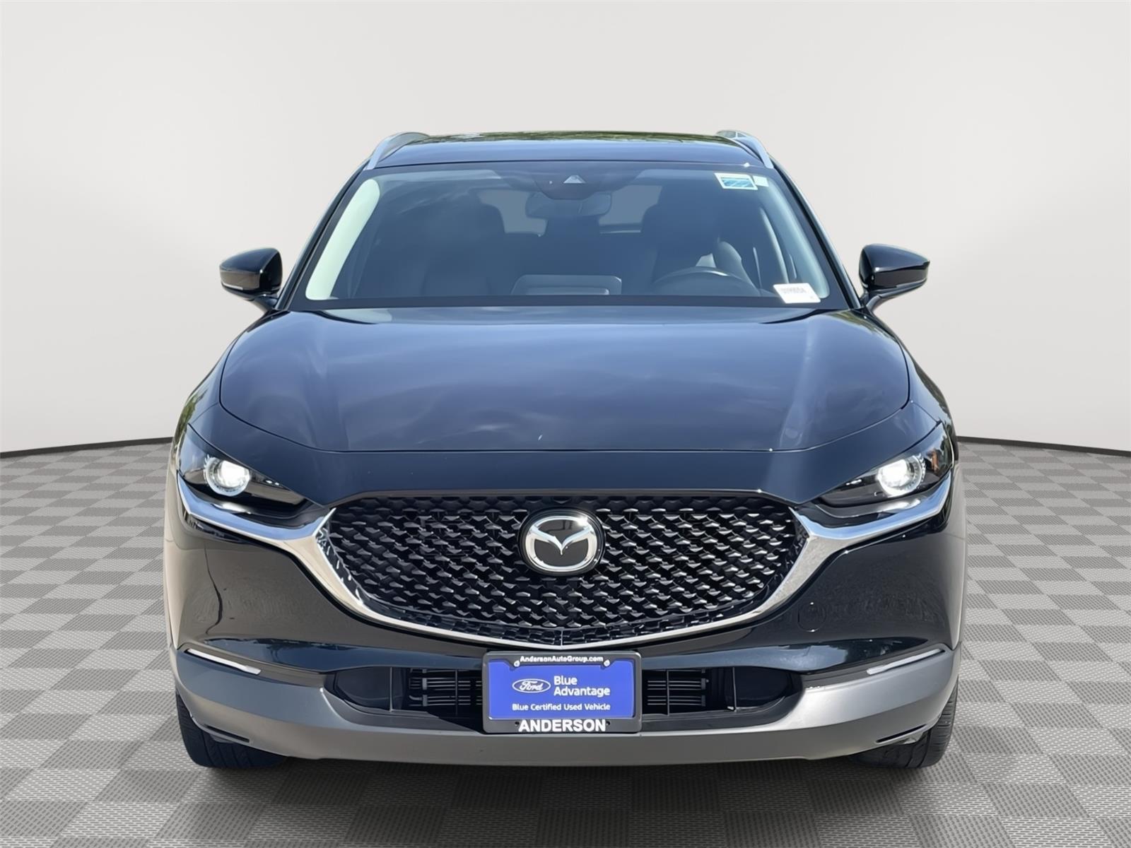 Vehicle photo 4