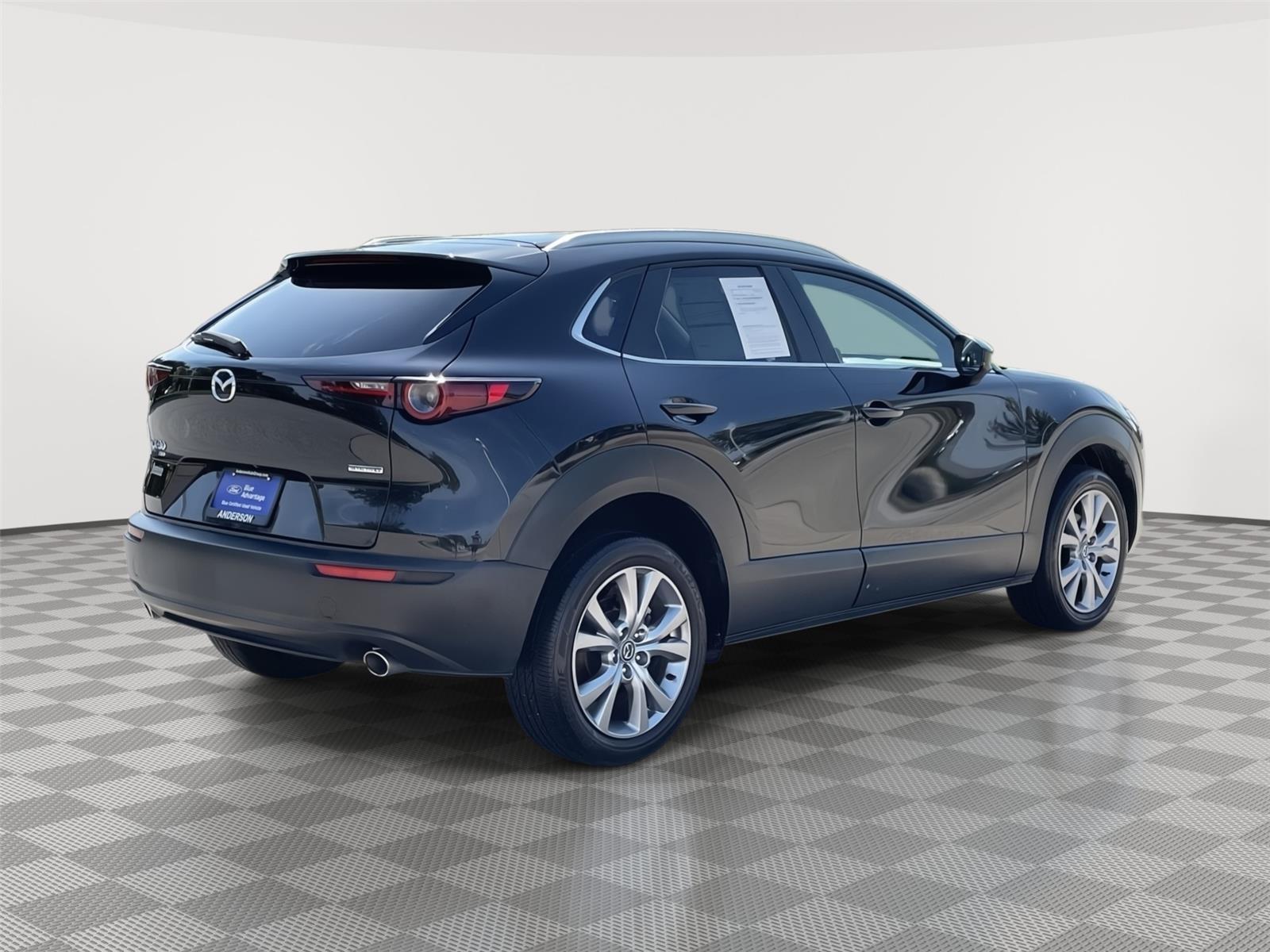 Vehicle photo 7