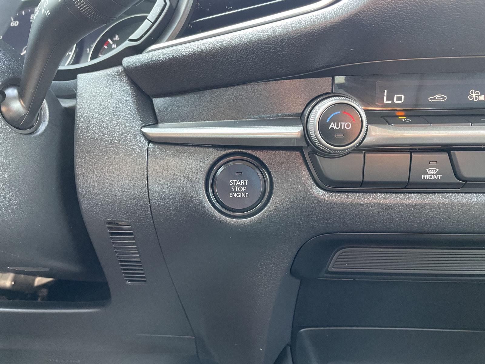 Vehicle photo 24