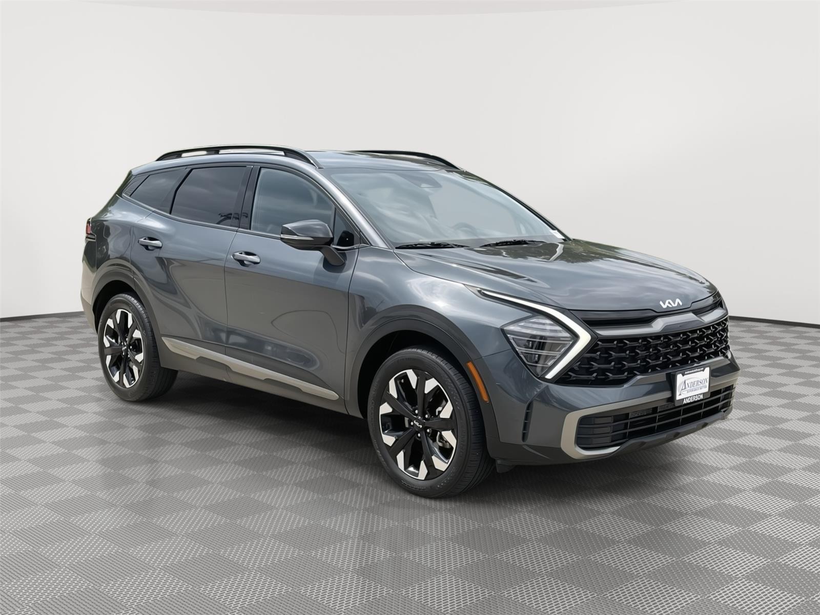 Vehicle photo 5
