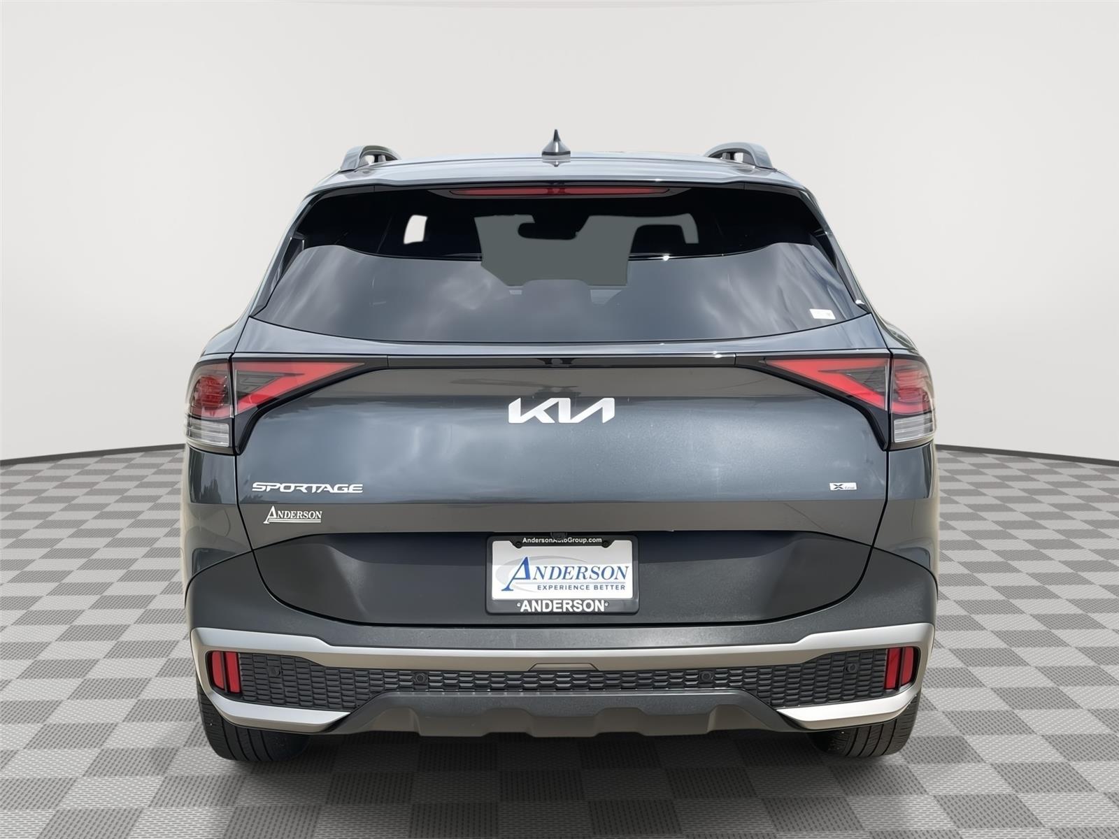 Vehicle photo 8