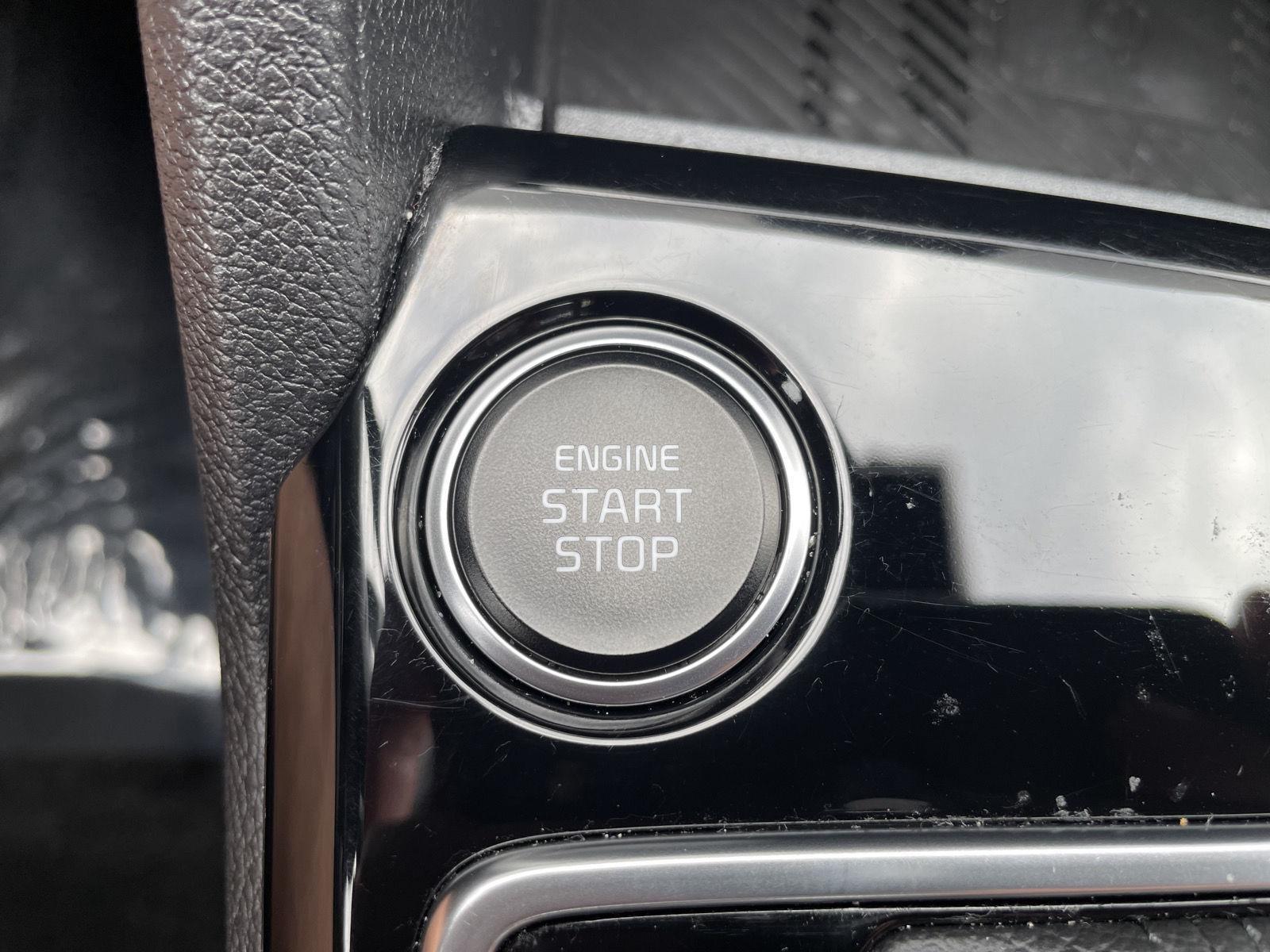 Vehicle photo 26
