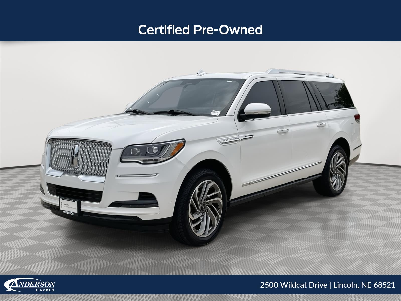 White 2024 Lincoln Navigator SUV / Crossover Four-Wheel Drive
