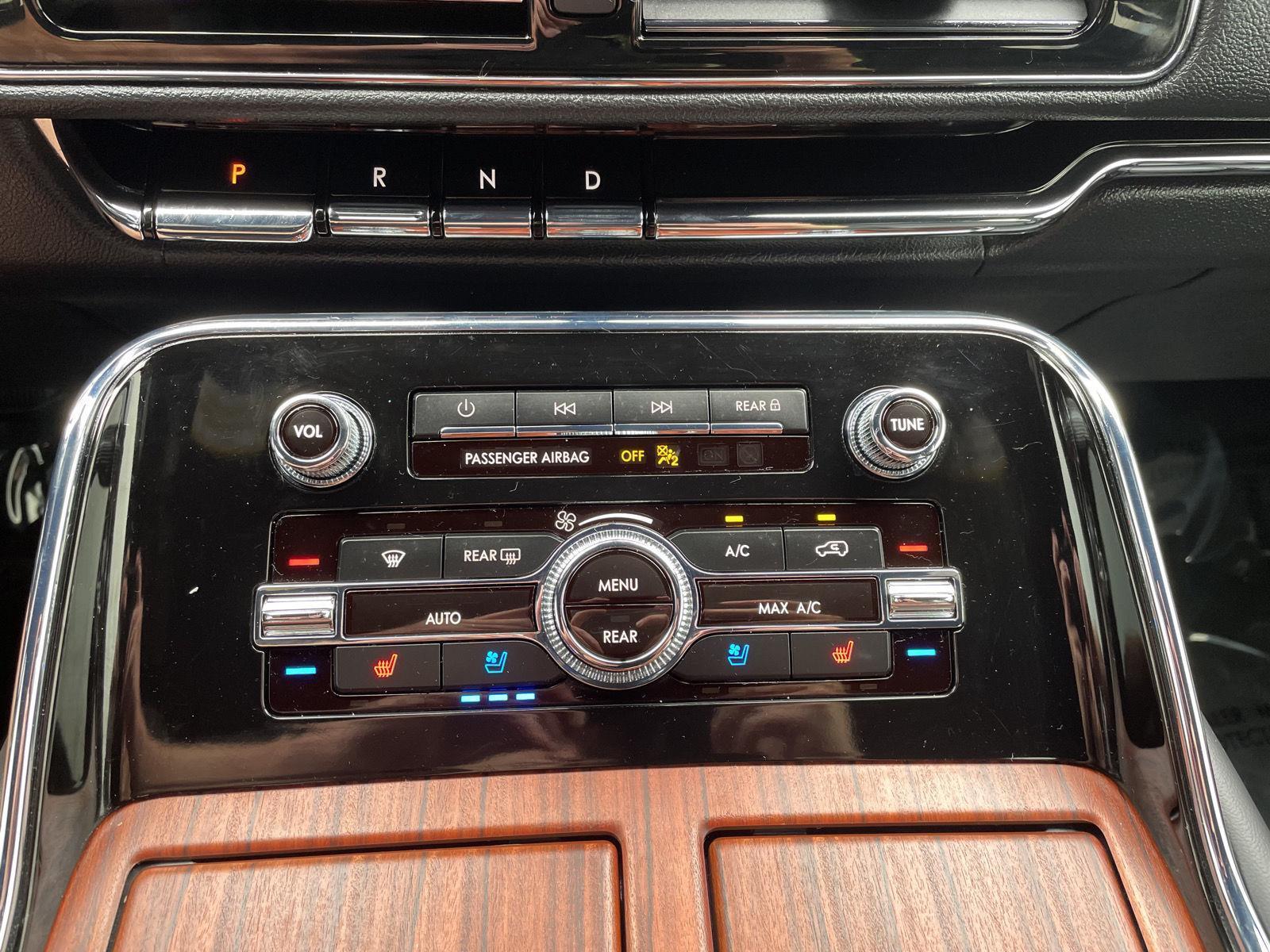 Vehicle photo 31