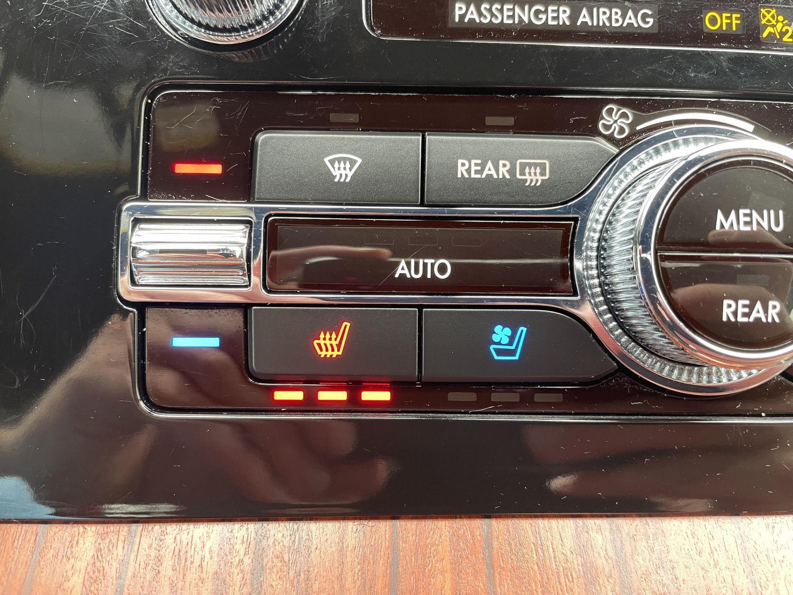Vehicle photo 32