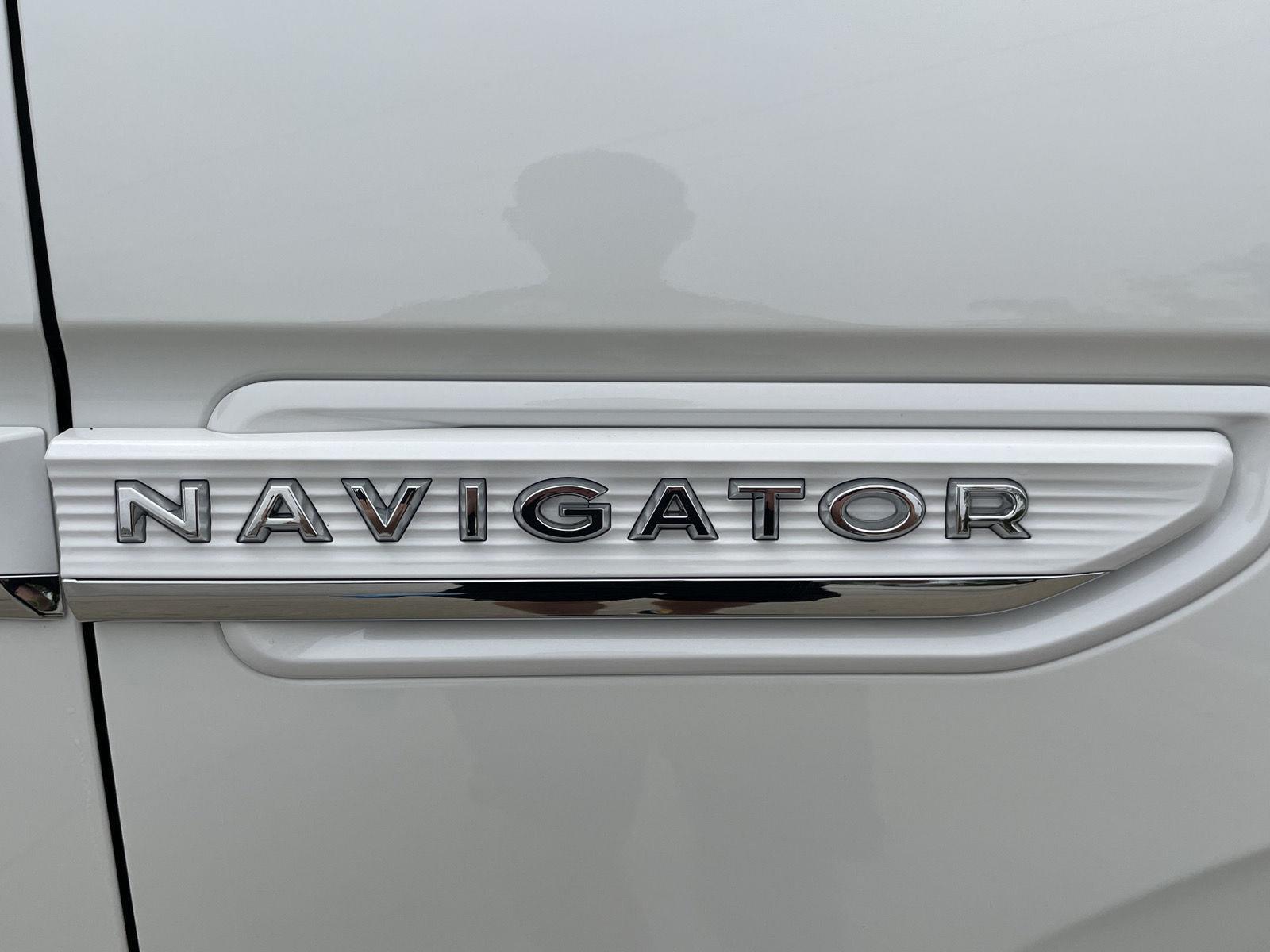 Vehicle photo 53