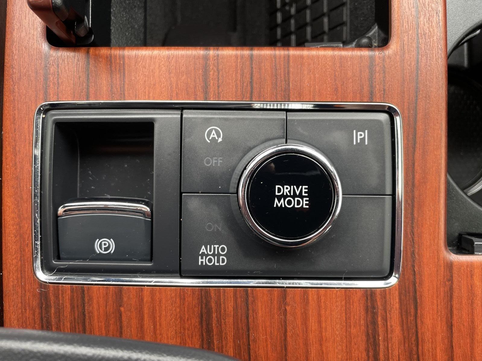 Vehicle photo 42