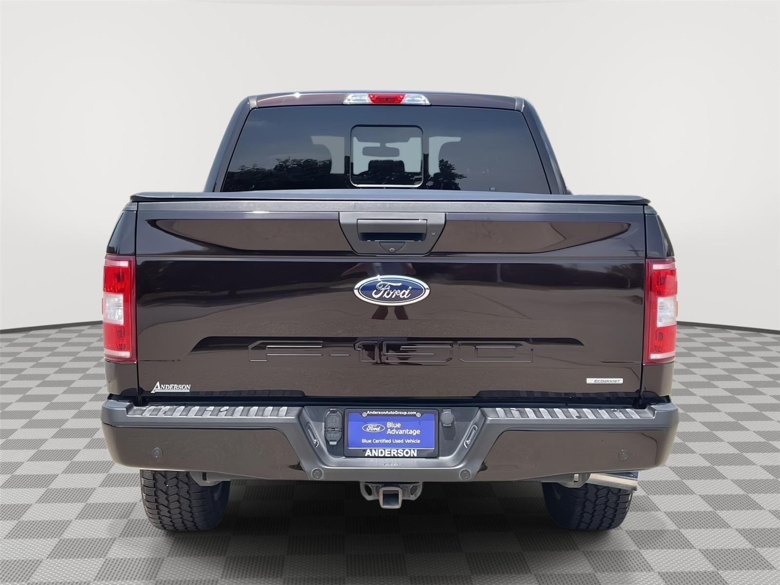 Vehicle photo 8
