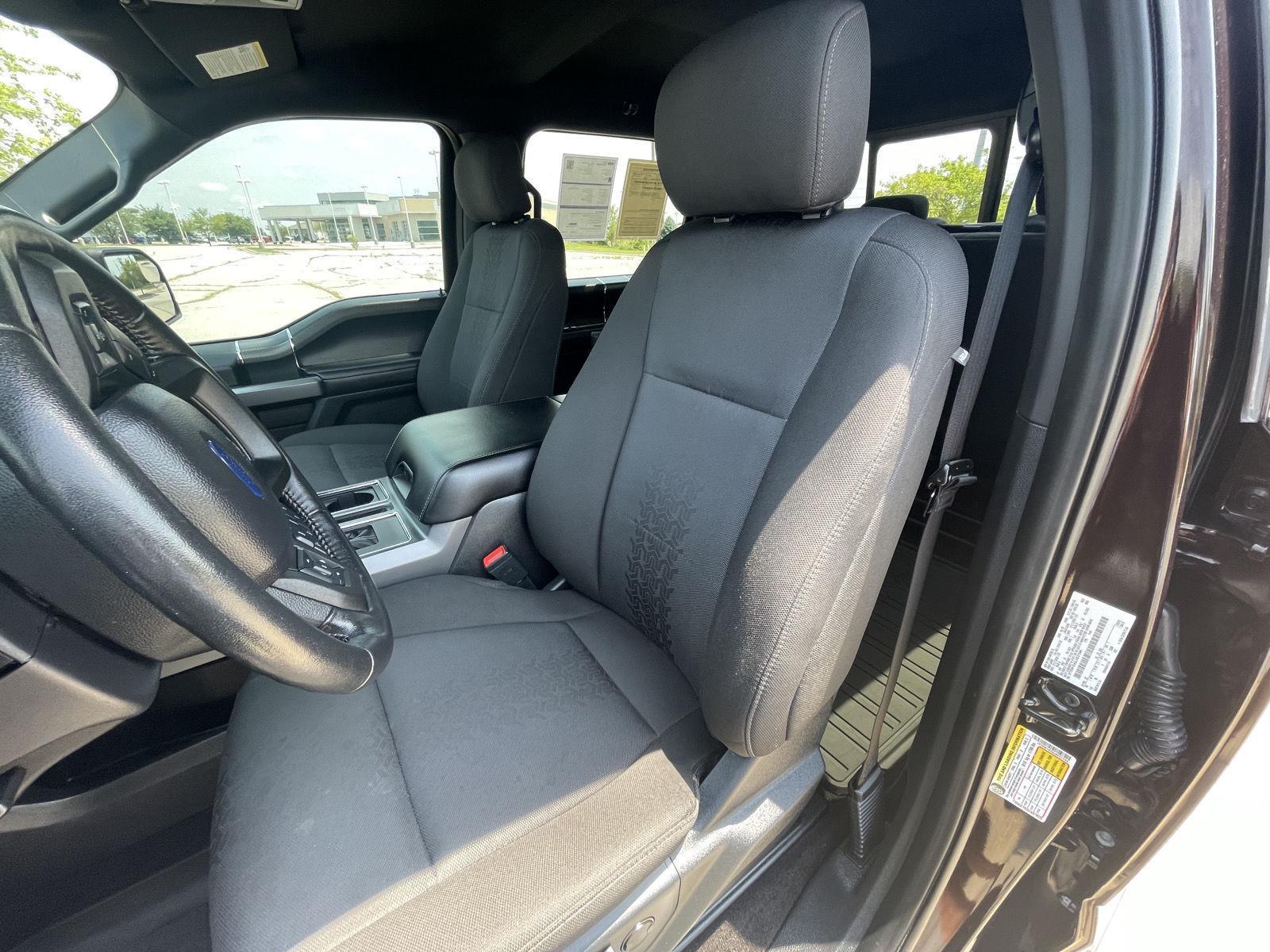 Vehicle photo 18