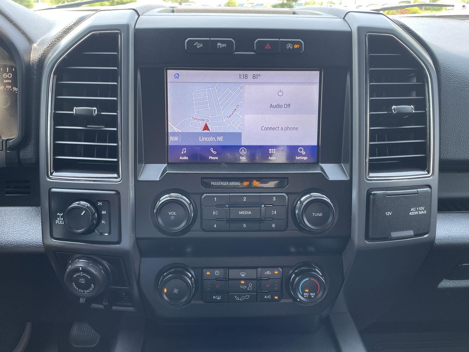 Vehicle photo 26