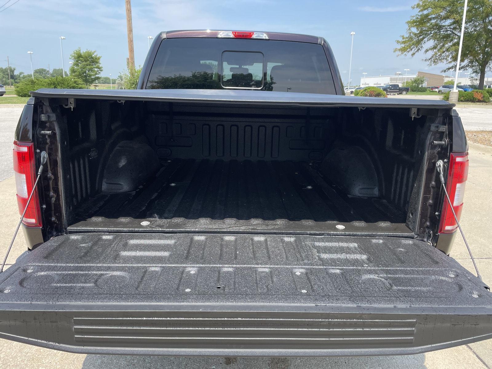 Vehicle photo 35