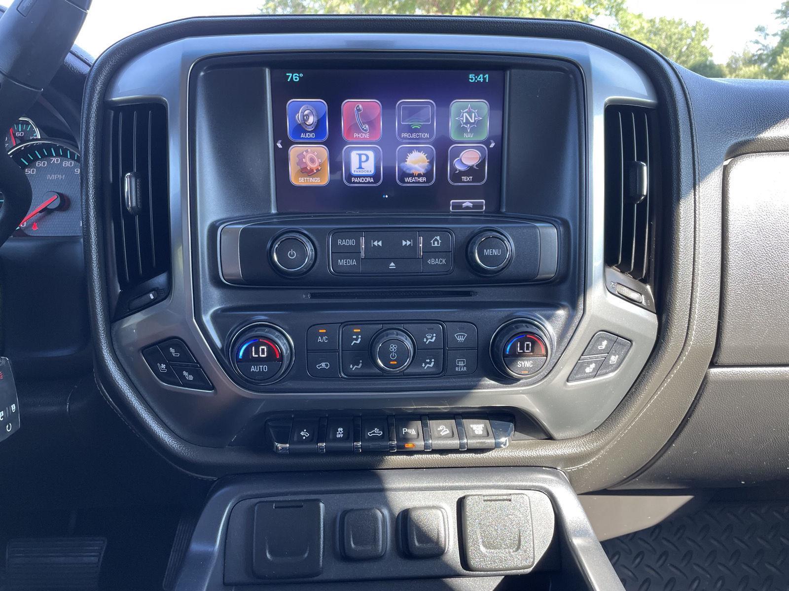 Vehicle photo 22