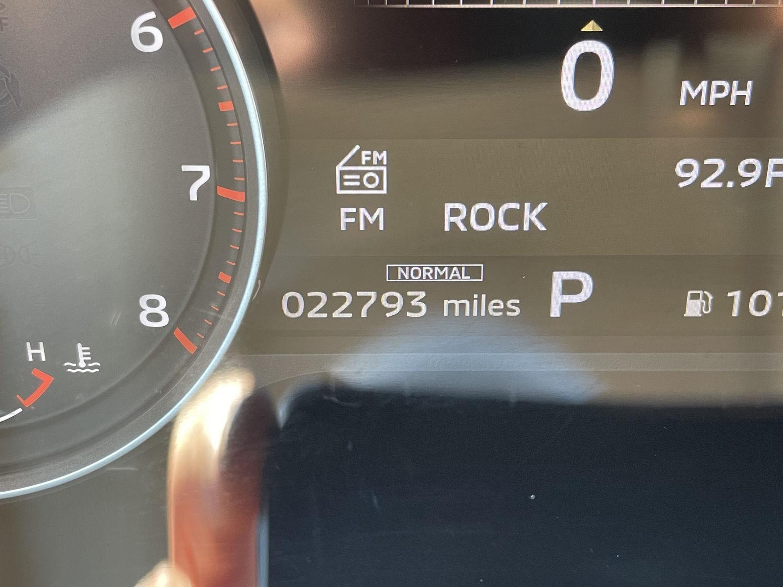 Vehicle photo 3
