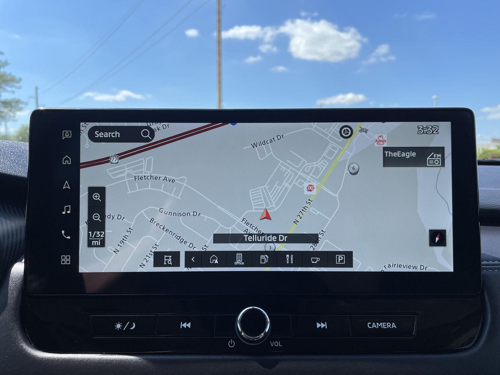Vehicle photo 26