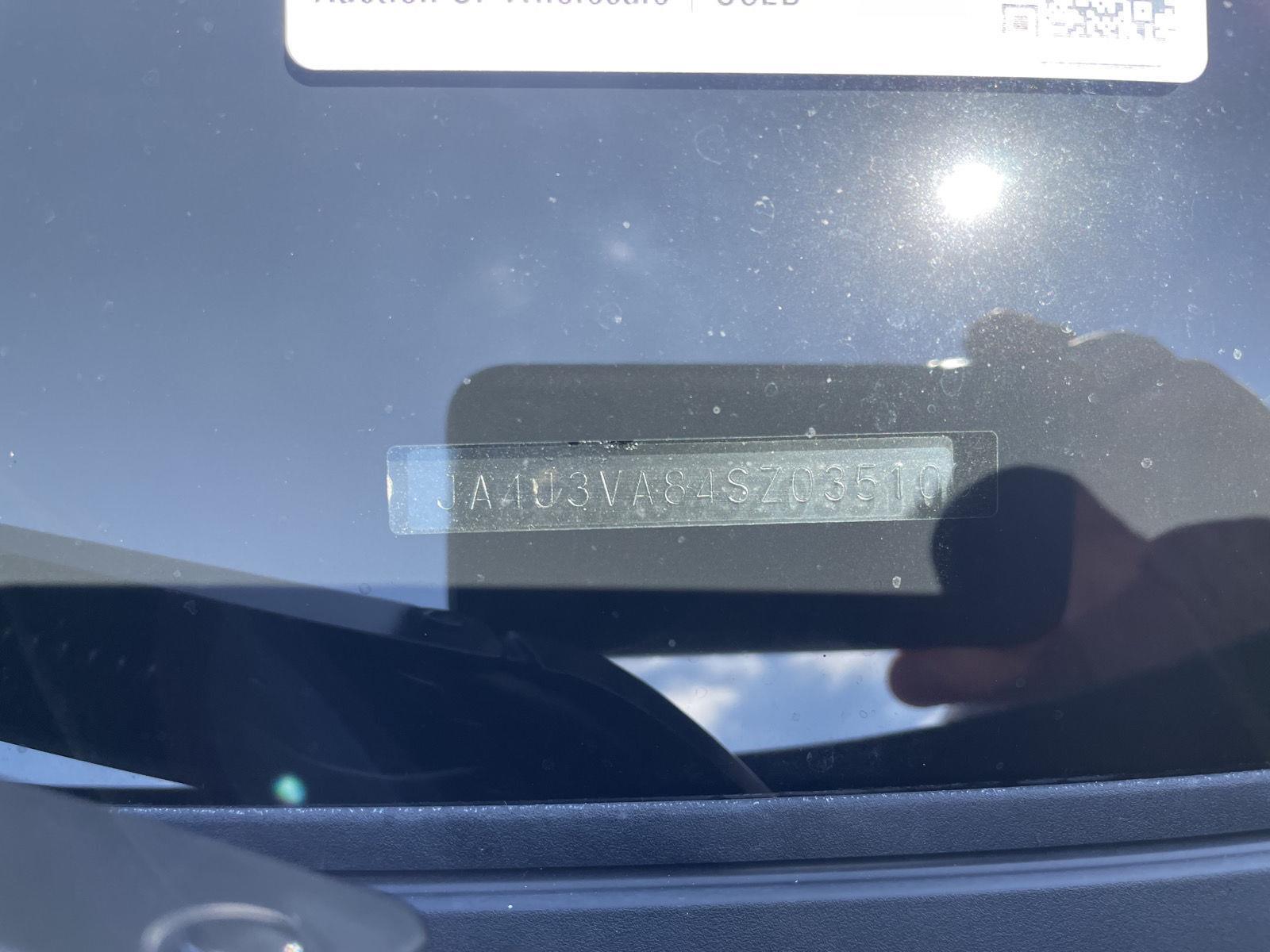 Vehicle photo 35