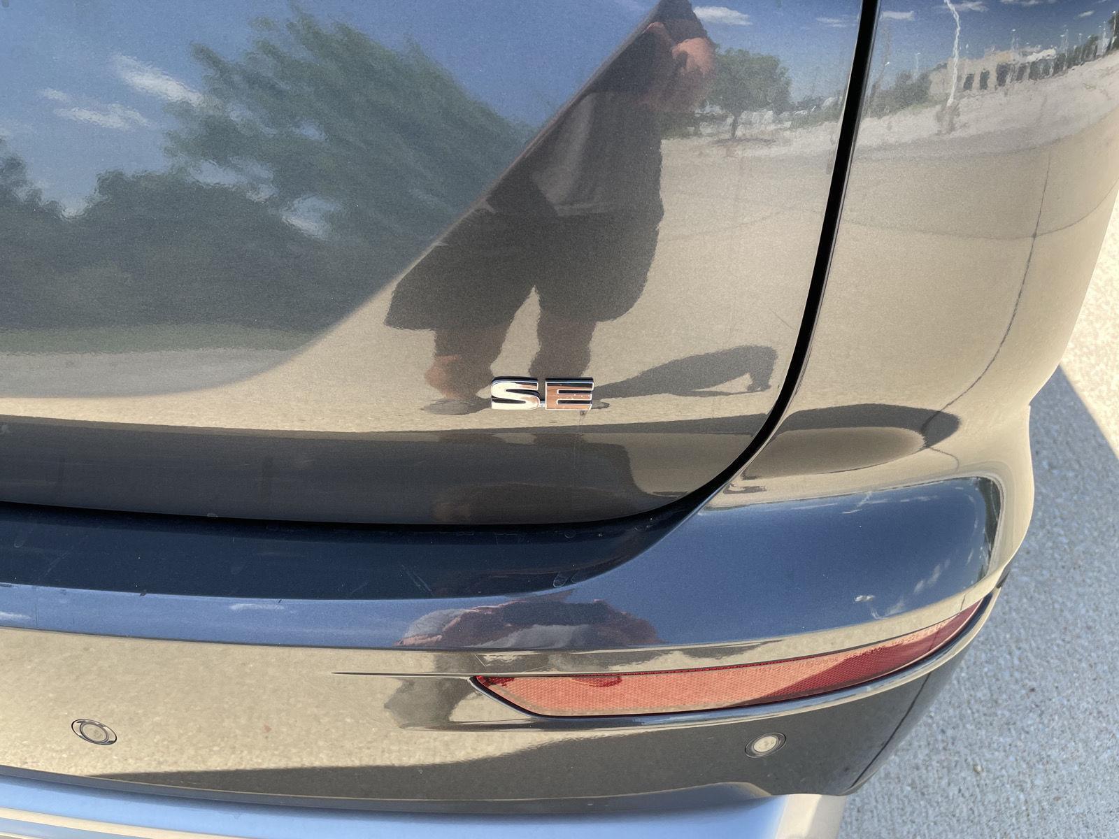 Vehicle photo 40