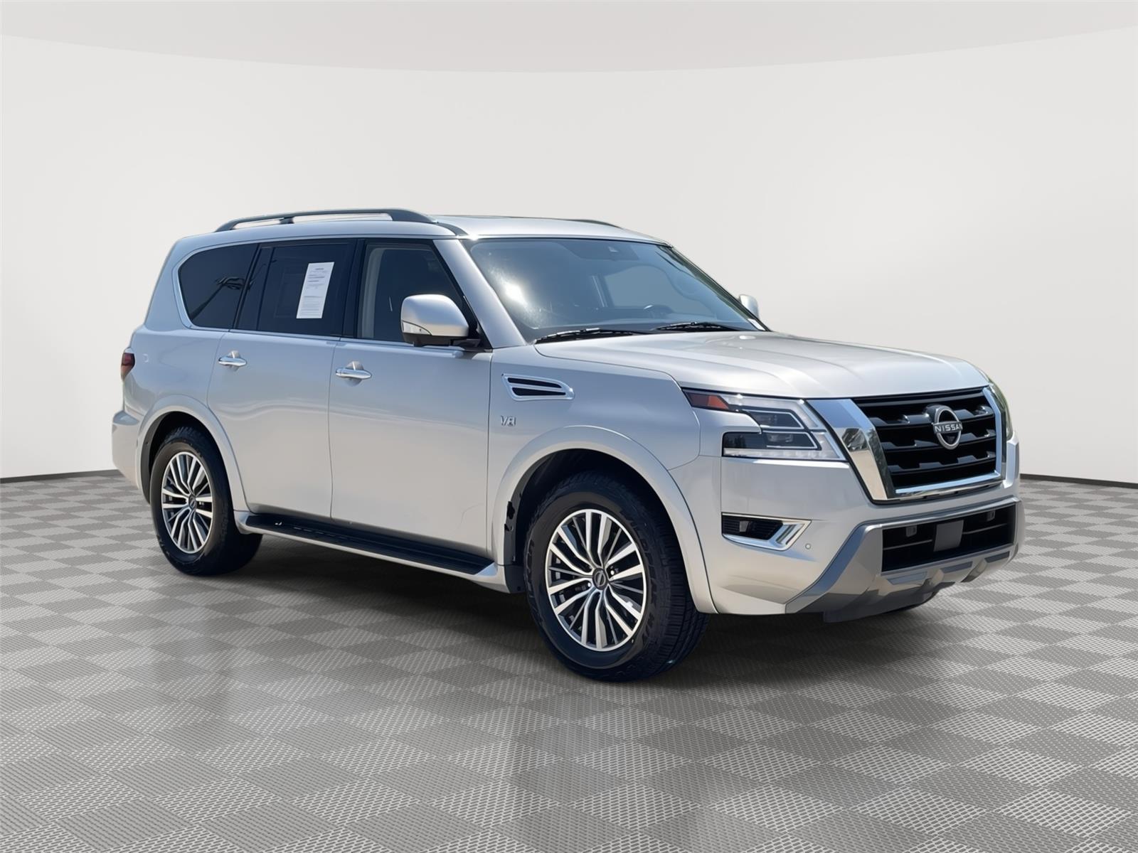 Vehicle photo 5