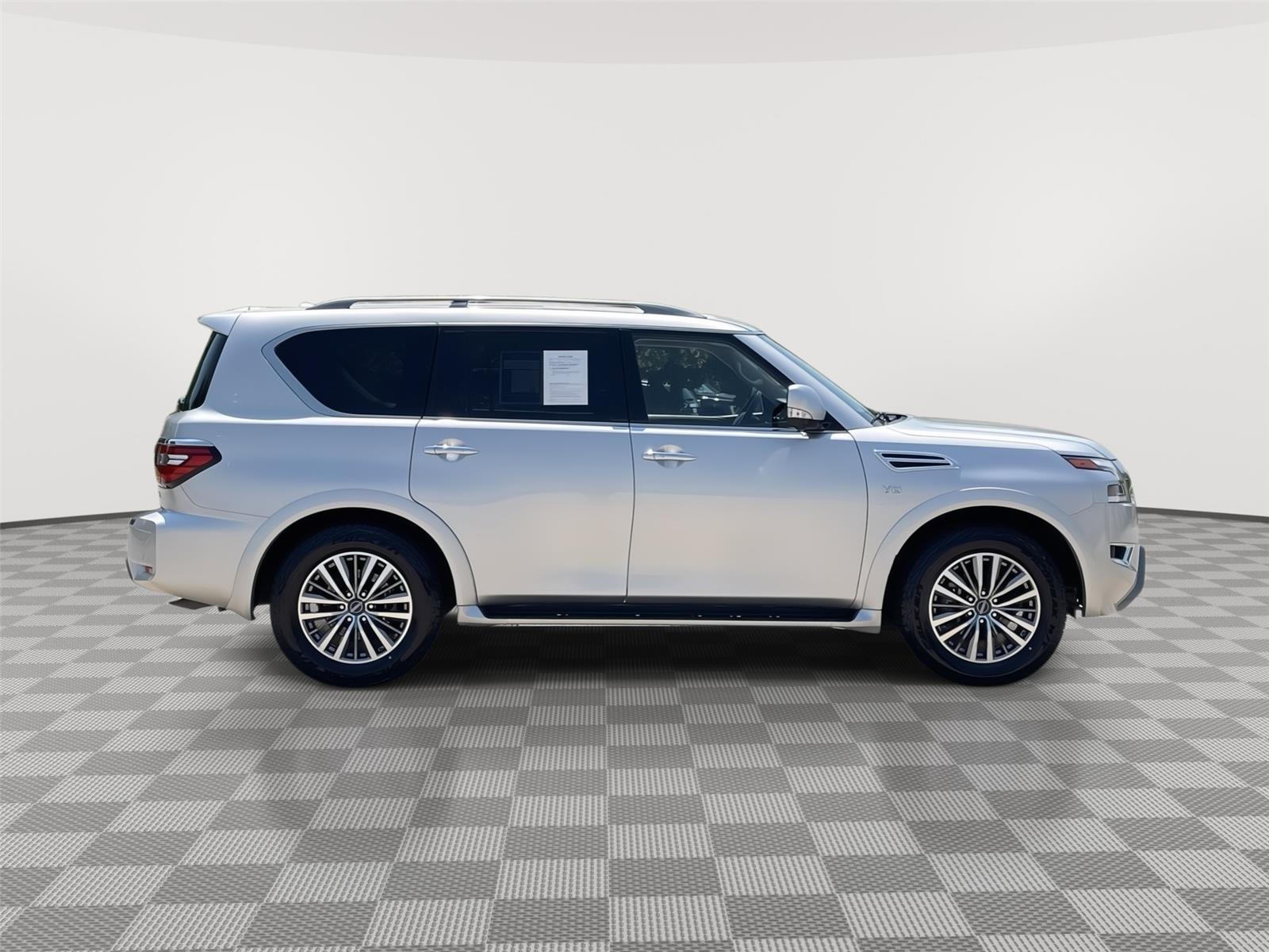 Vehicle photo 6