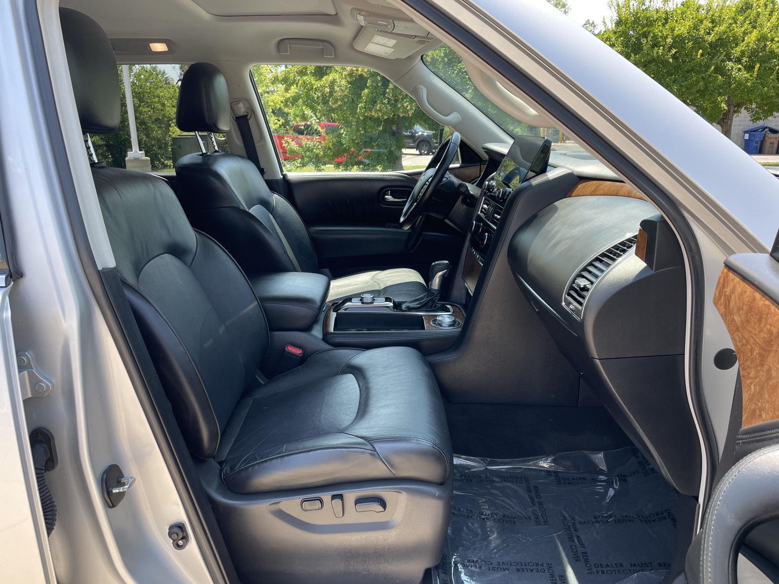 Vehicle photo 19