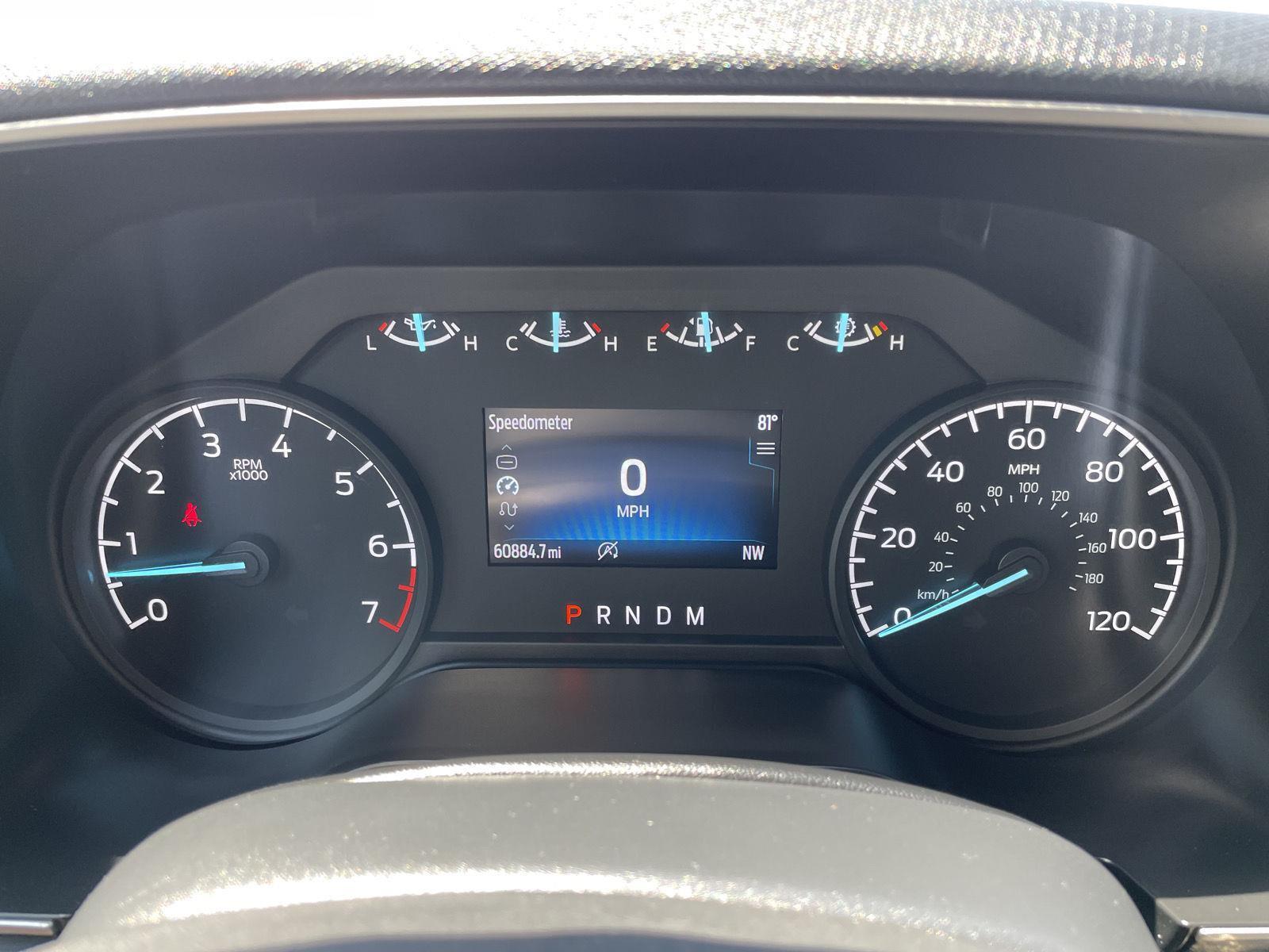 Vehicle photo 15