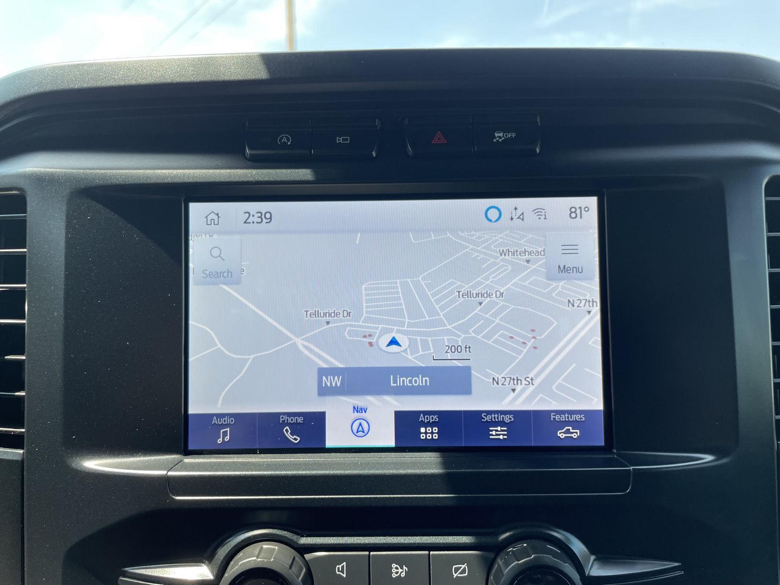 Vehicle photo 24