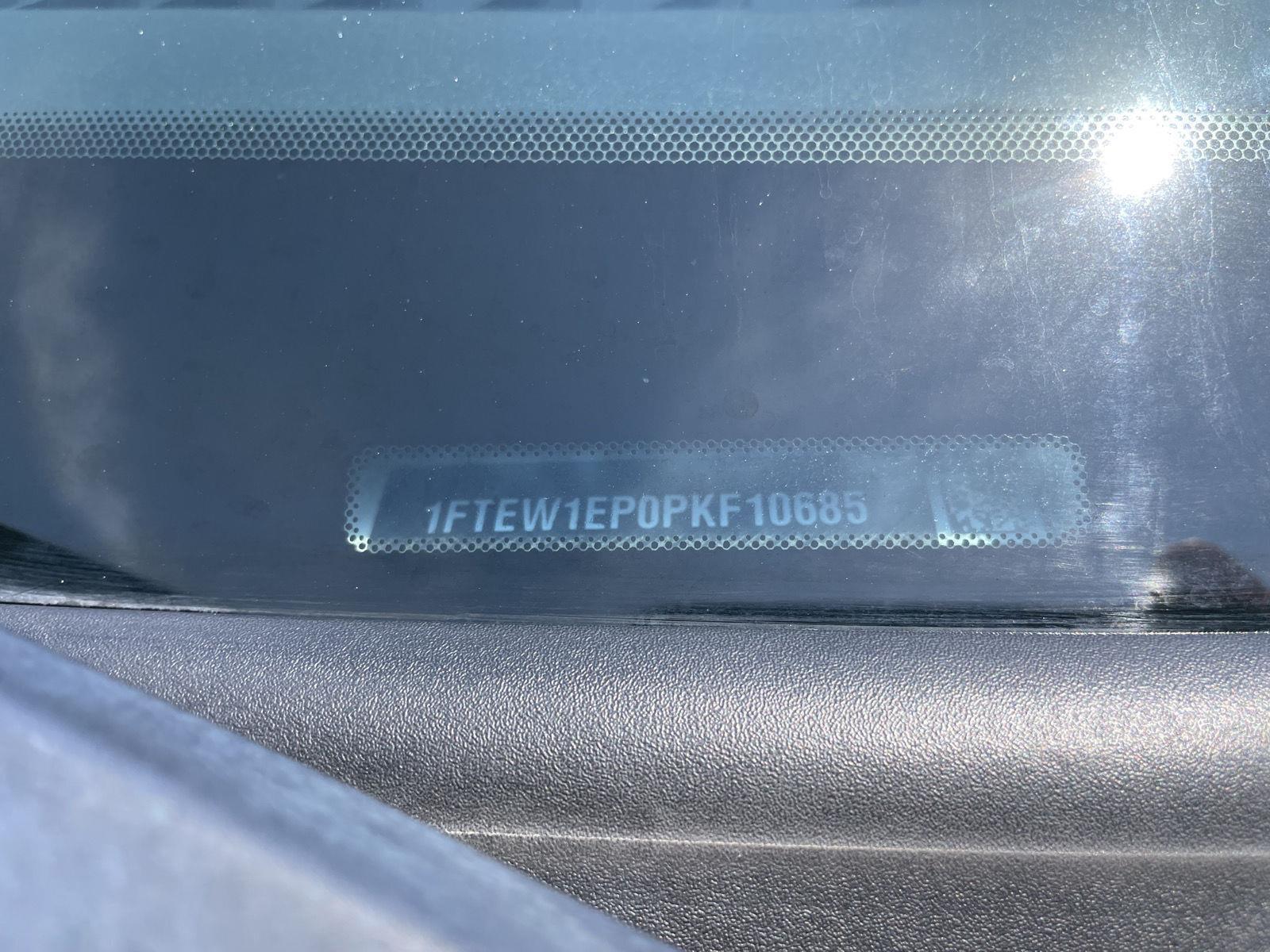 Vehicle photo 34