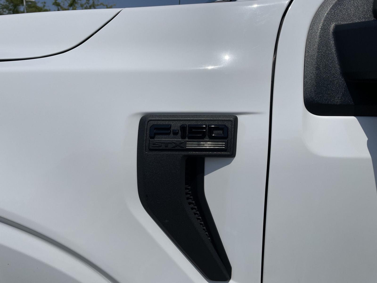 Vehicle photo 38