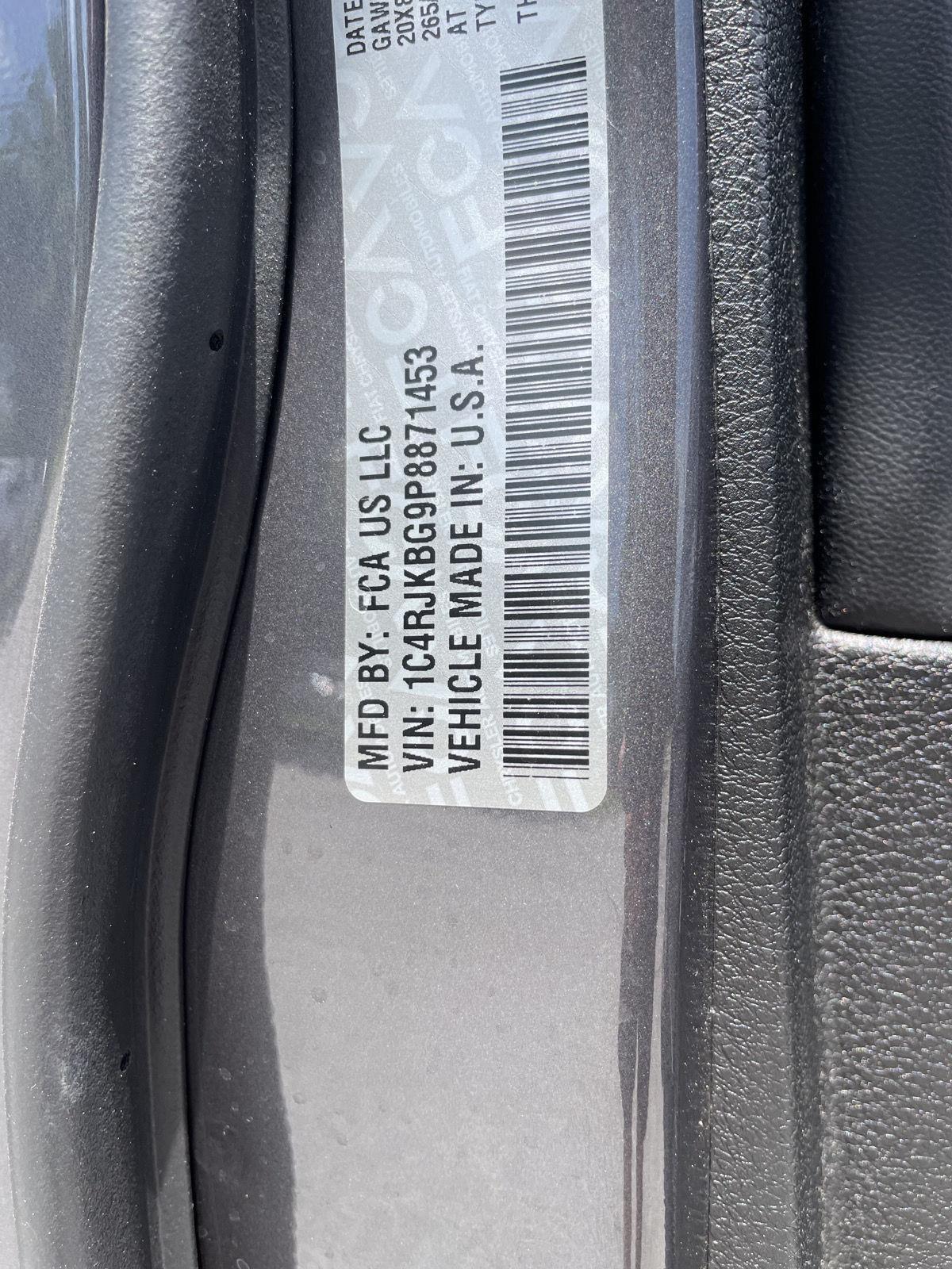 Vehicle photo 36
