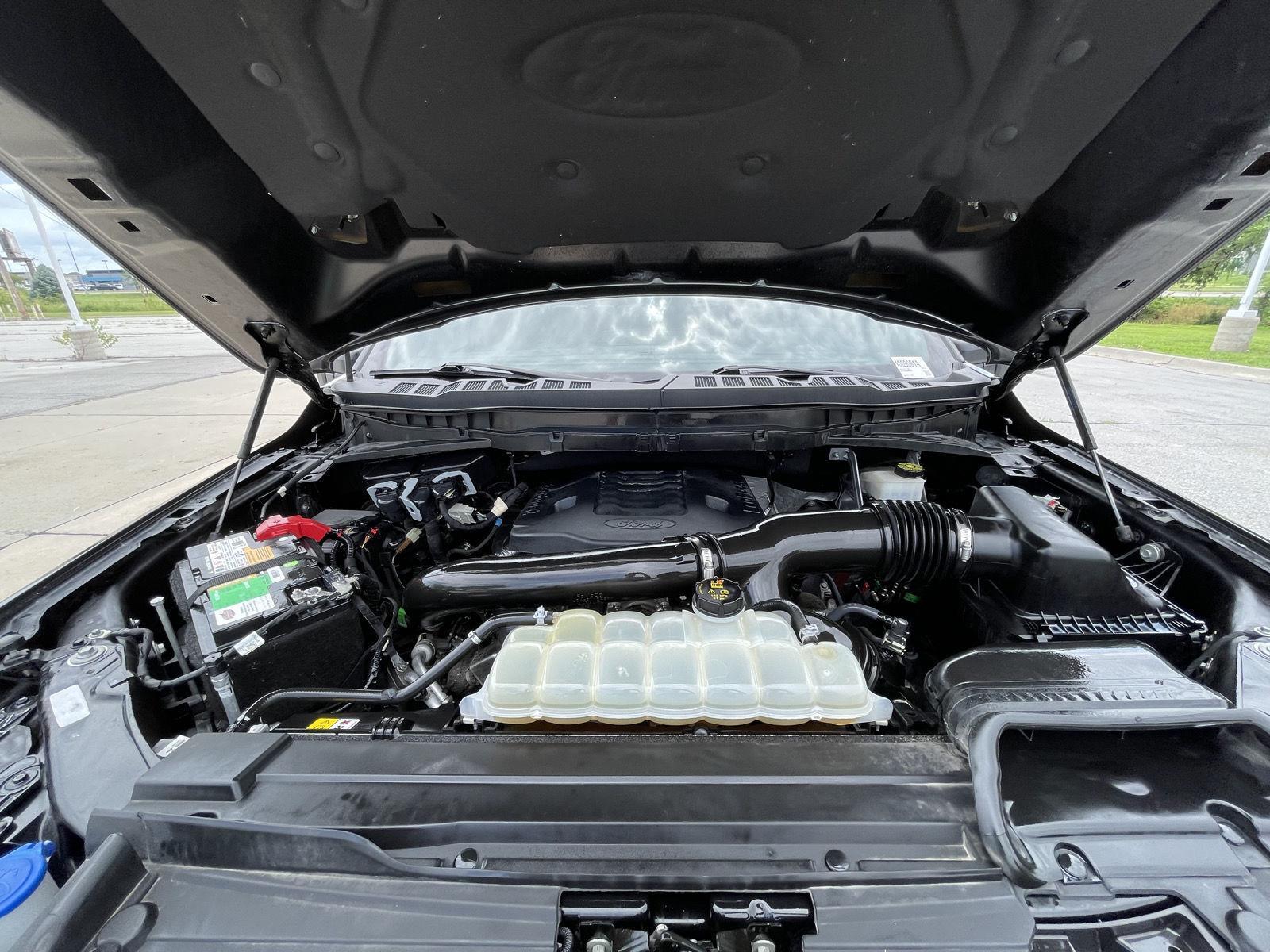 Vehicle photo 36