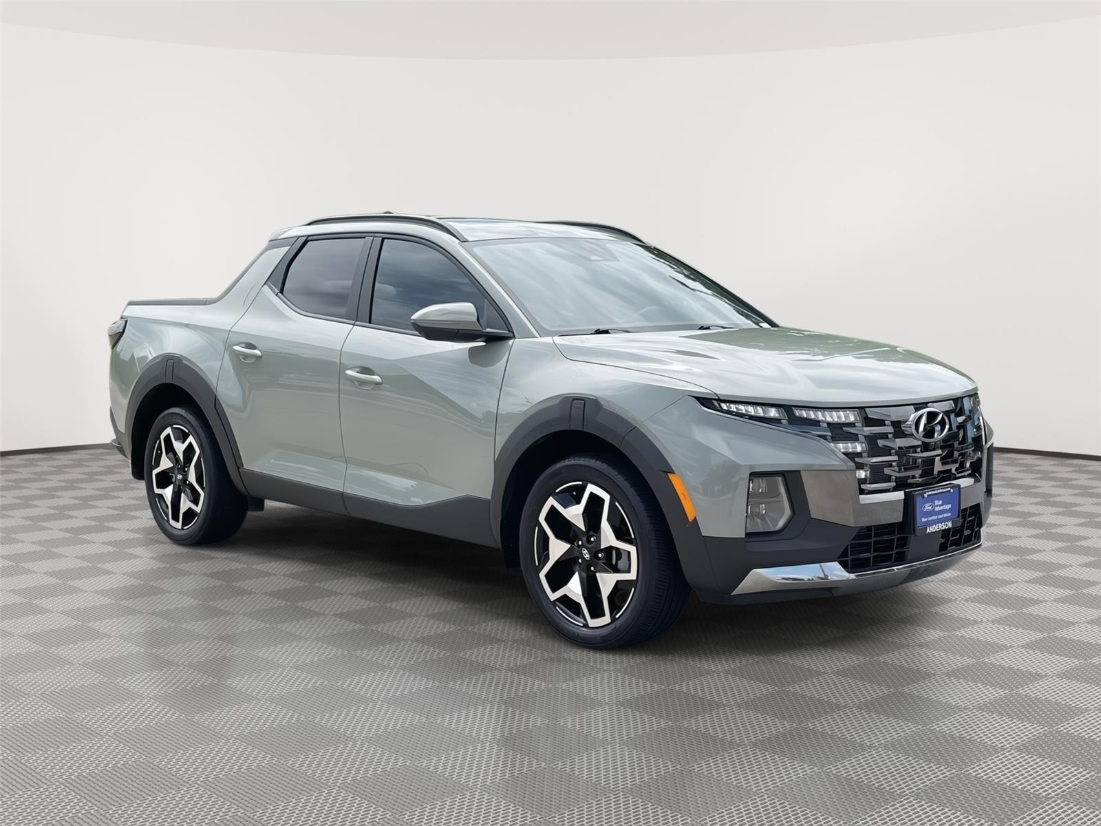 Vehicle photo 5