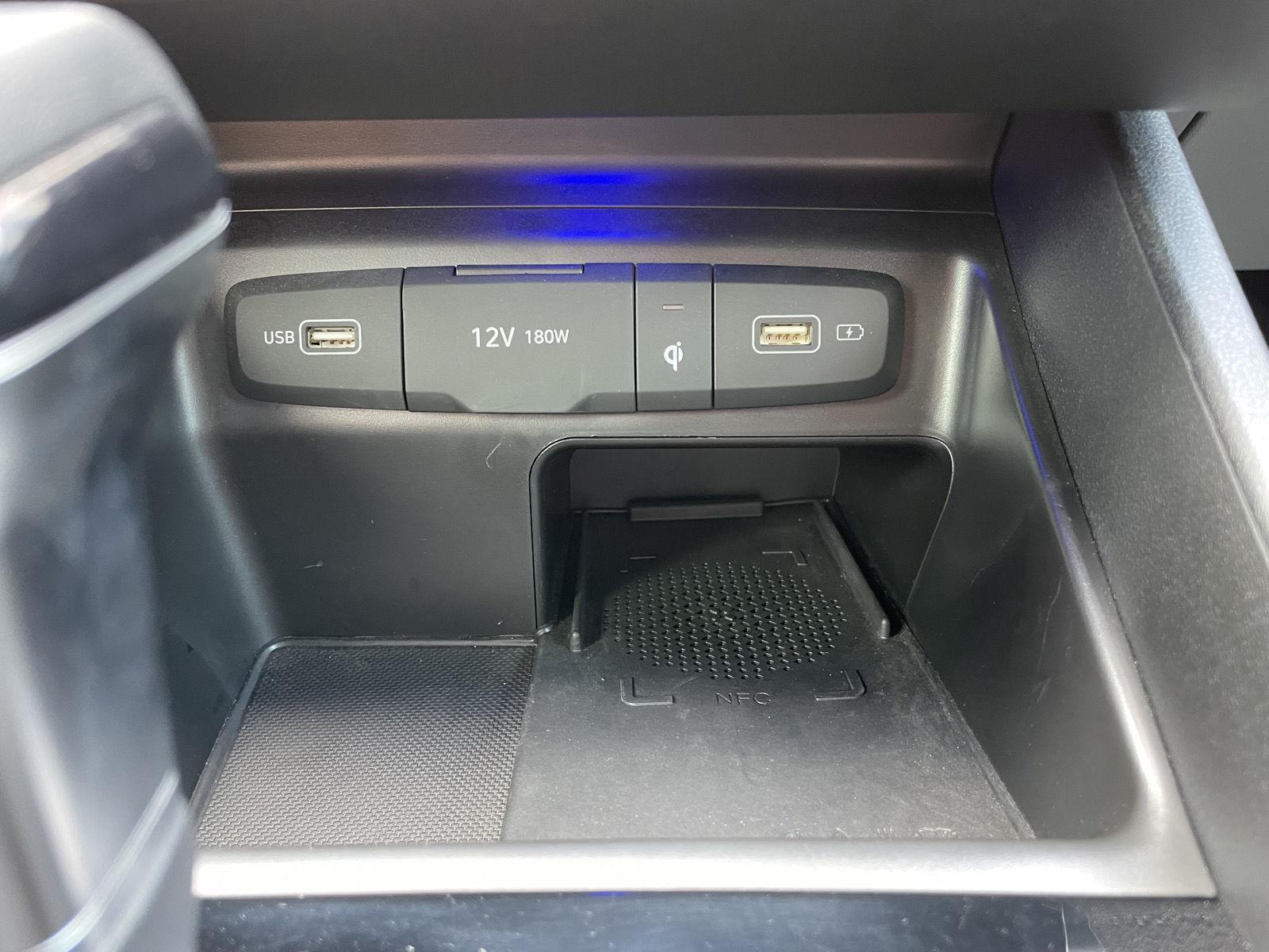 Vehicle photo 29