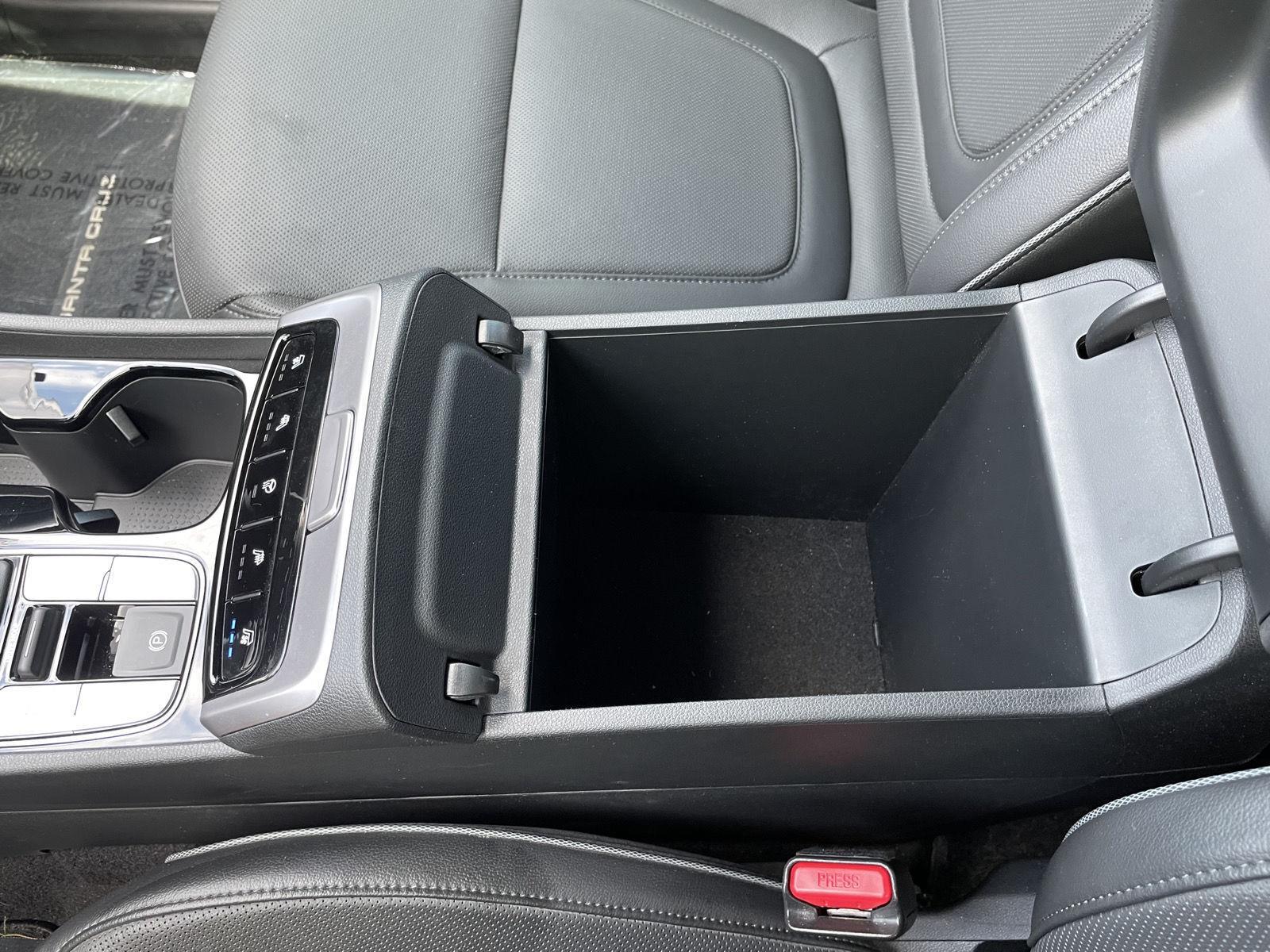 Vehicle photo 32